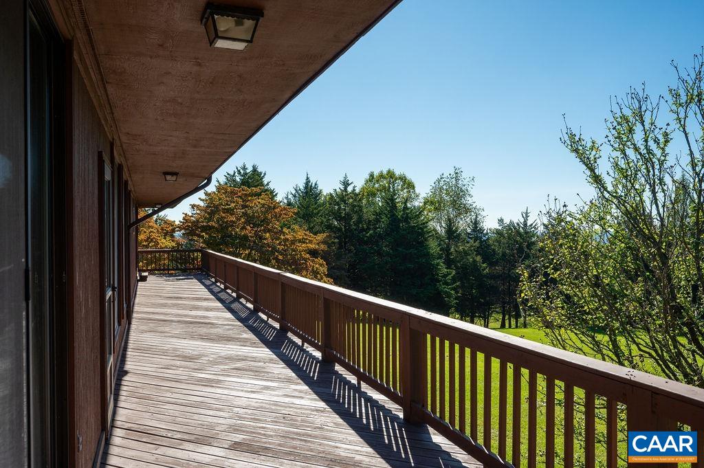250 JEFFERS DR