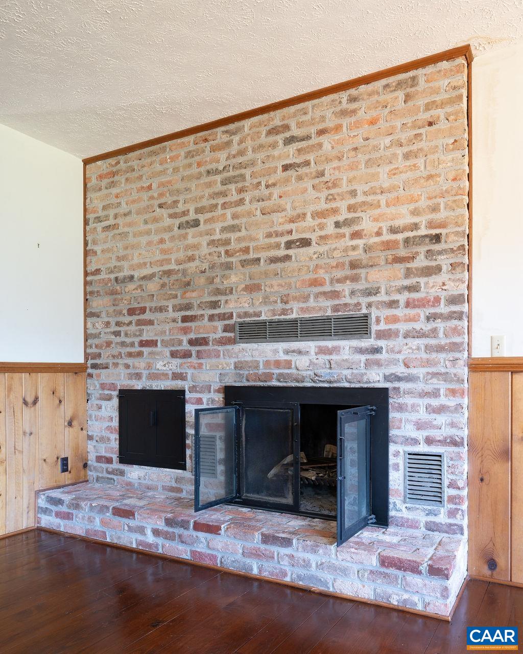 250 JEFFERS DR