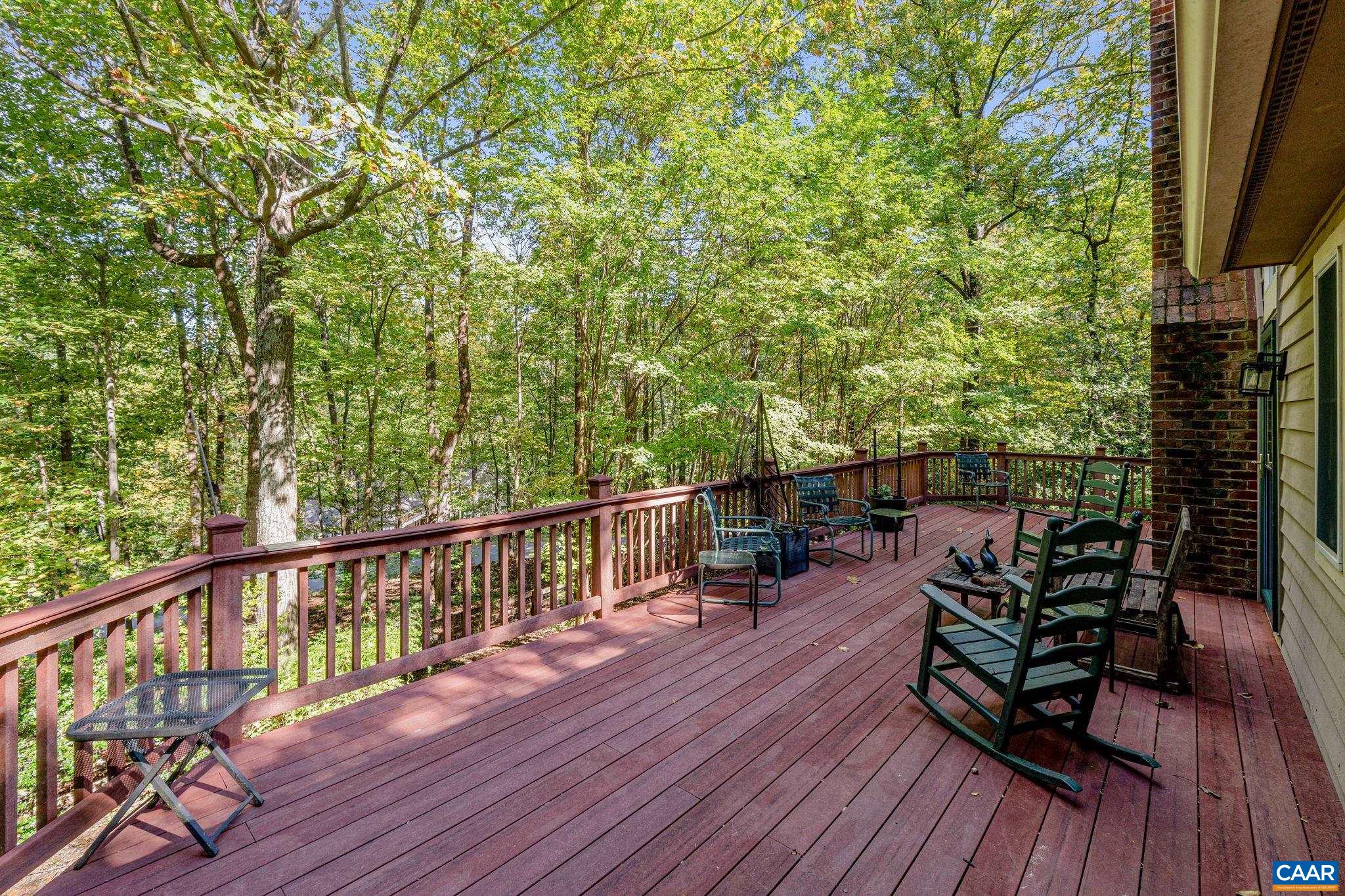 56 HICKORY LN