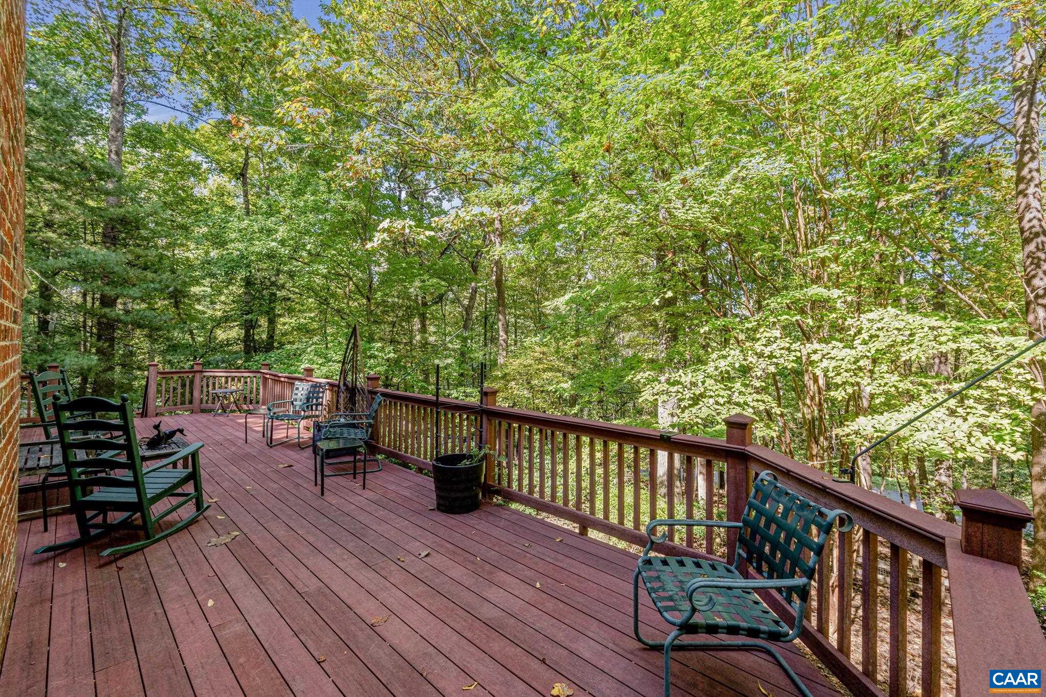 56 HICKORY LN