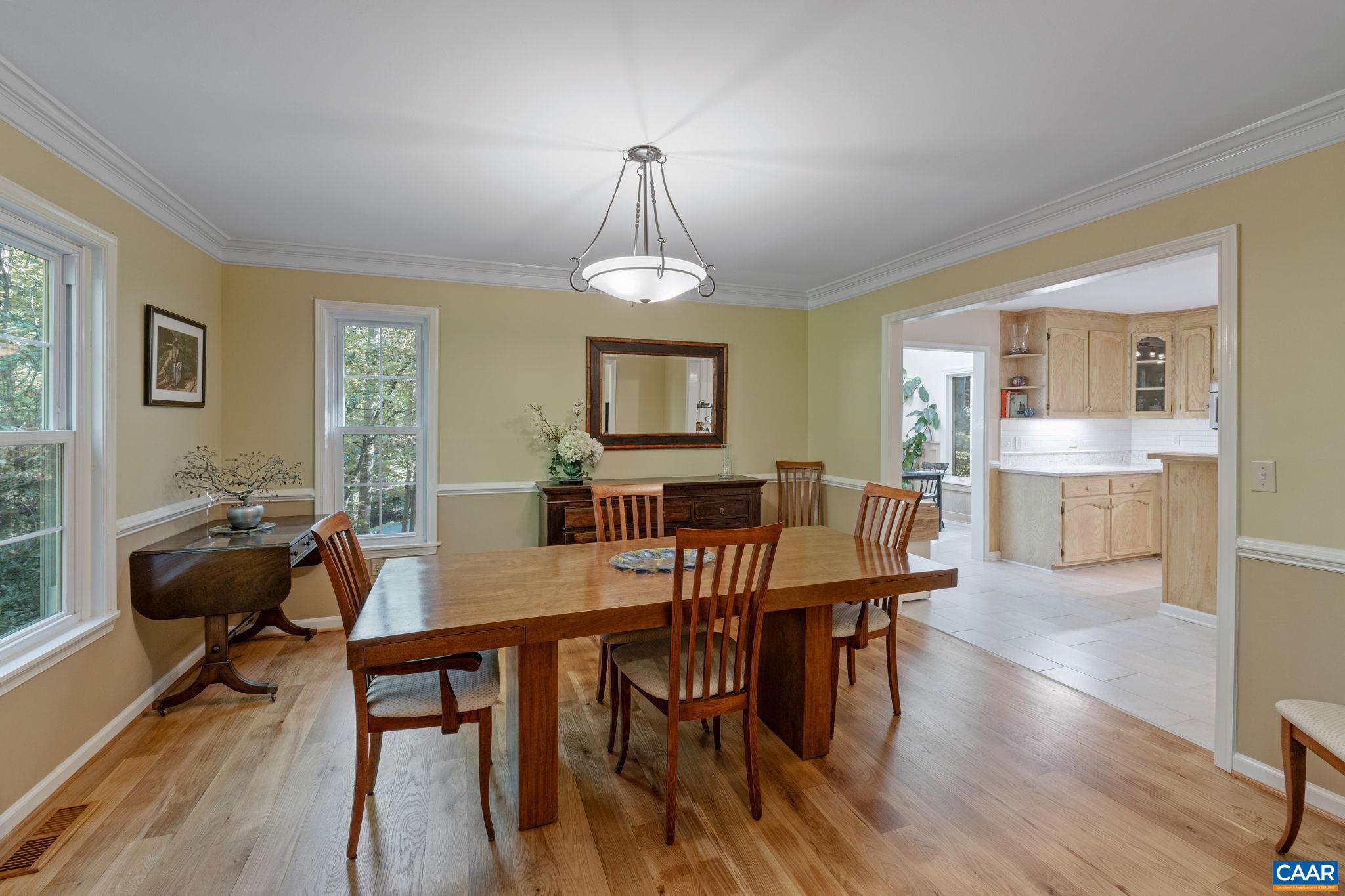 56 HICKORY LN