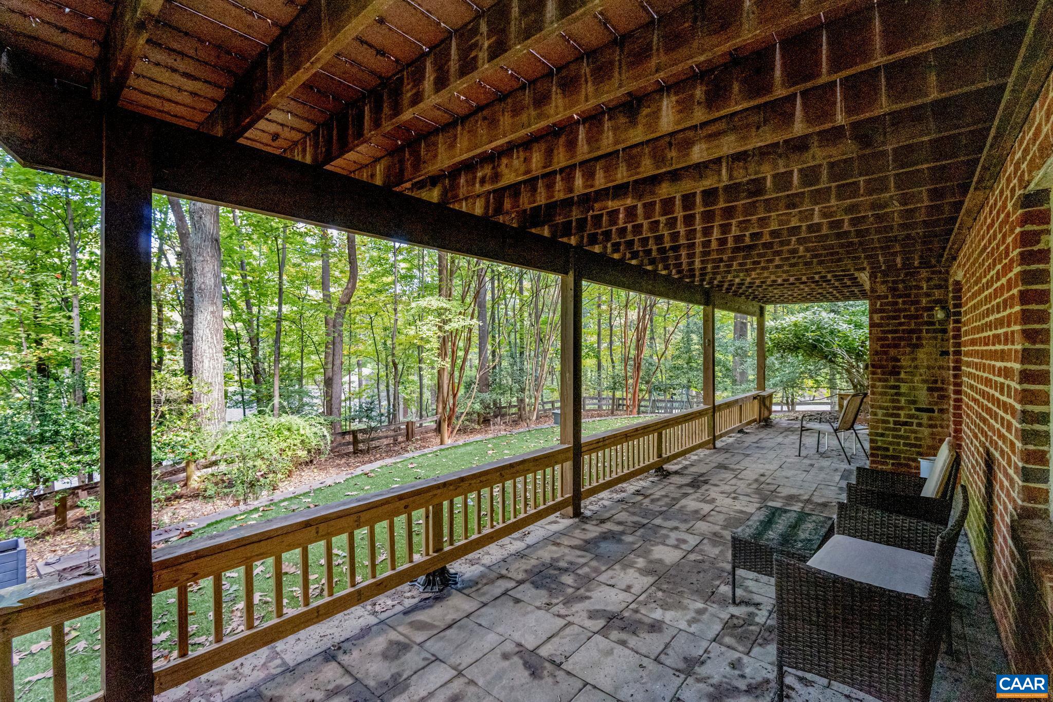 56 HICKORY LN