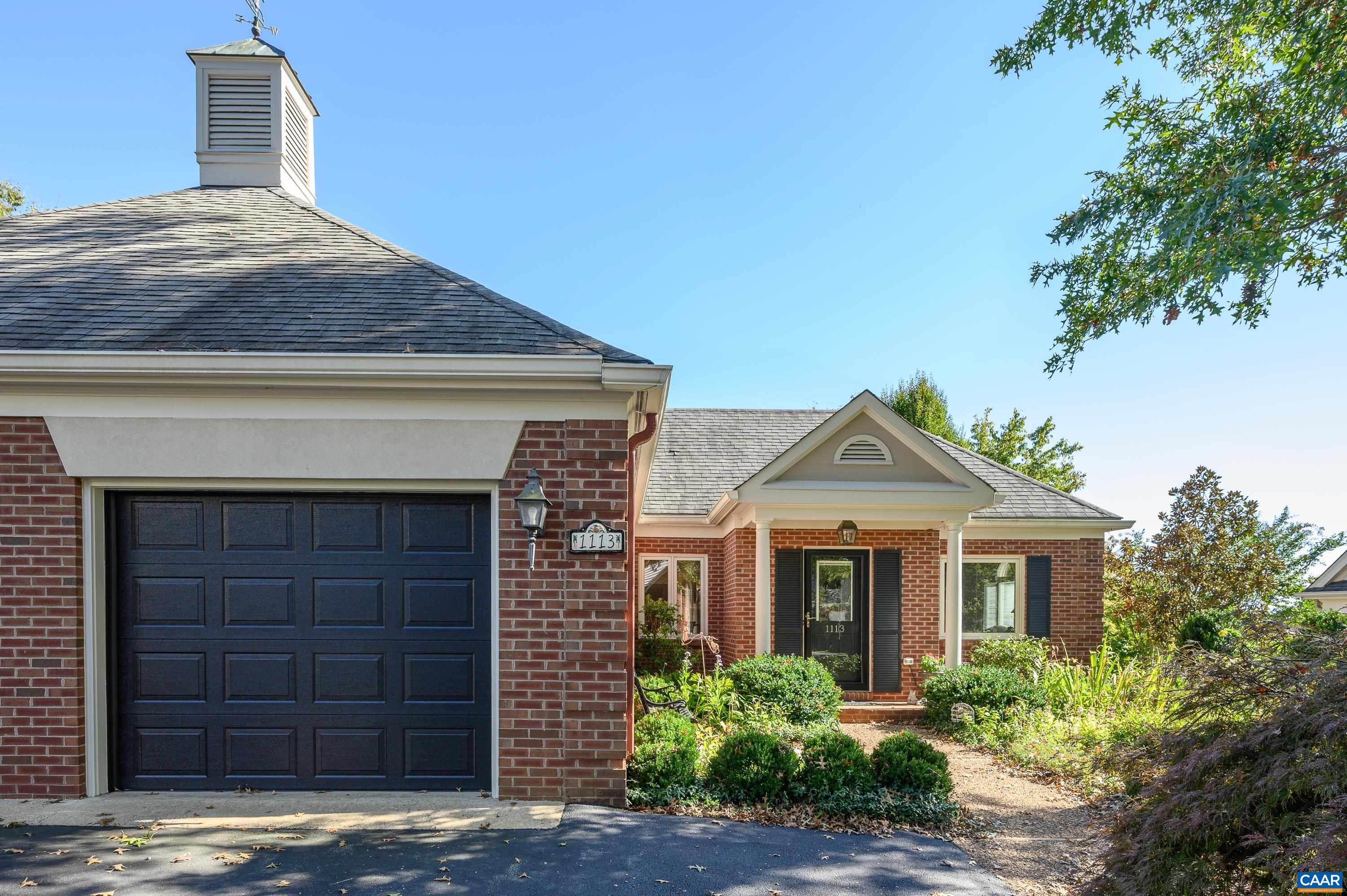 1113 MARION DR