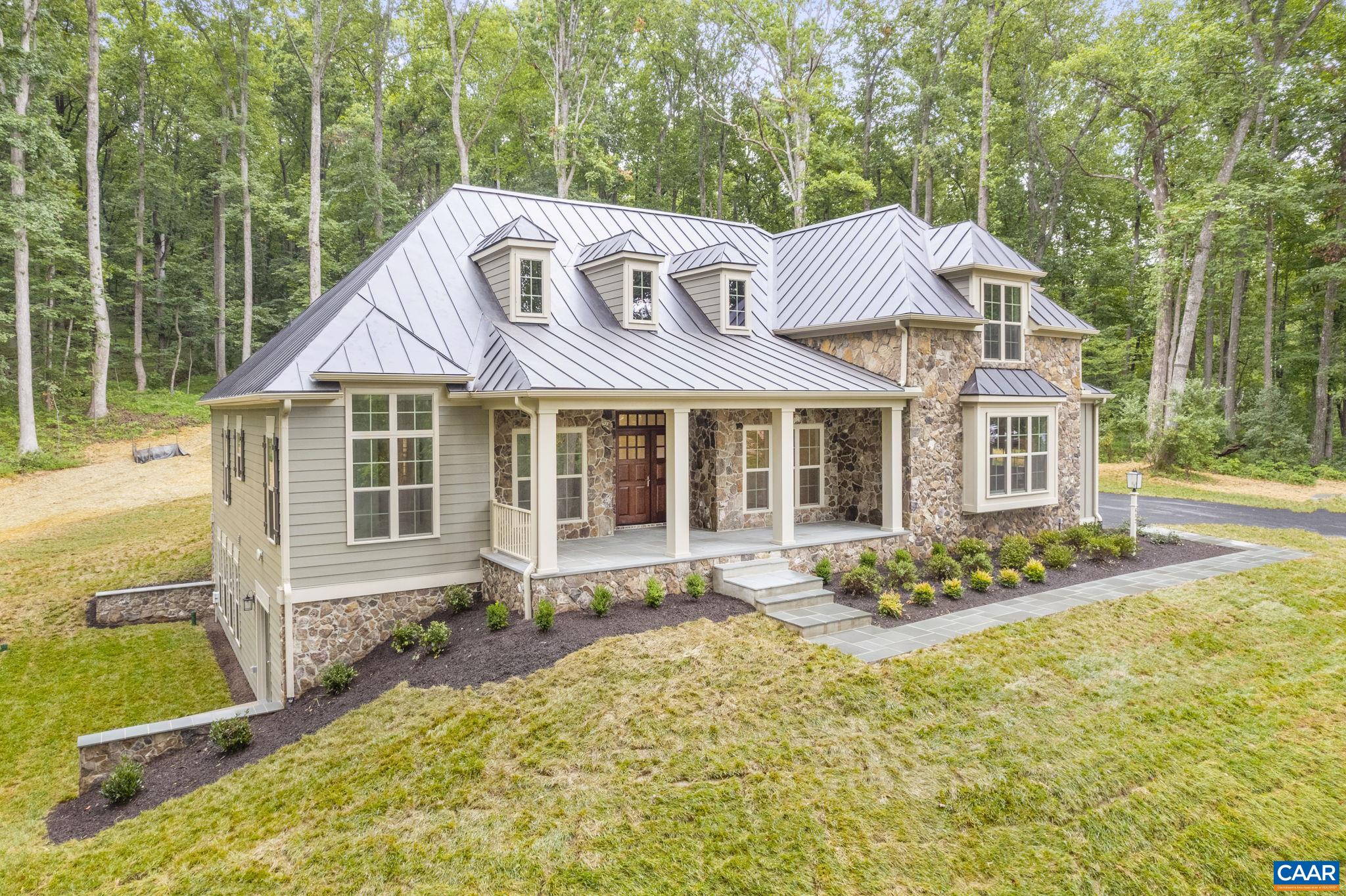 682 VILLA DESTE DR