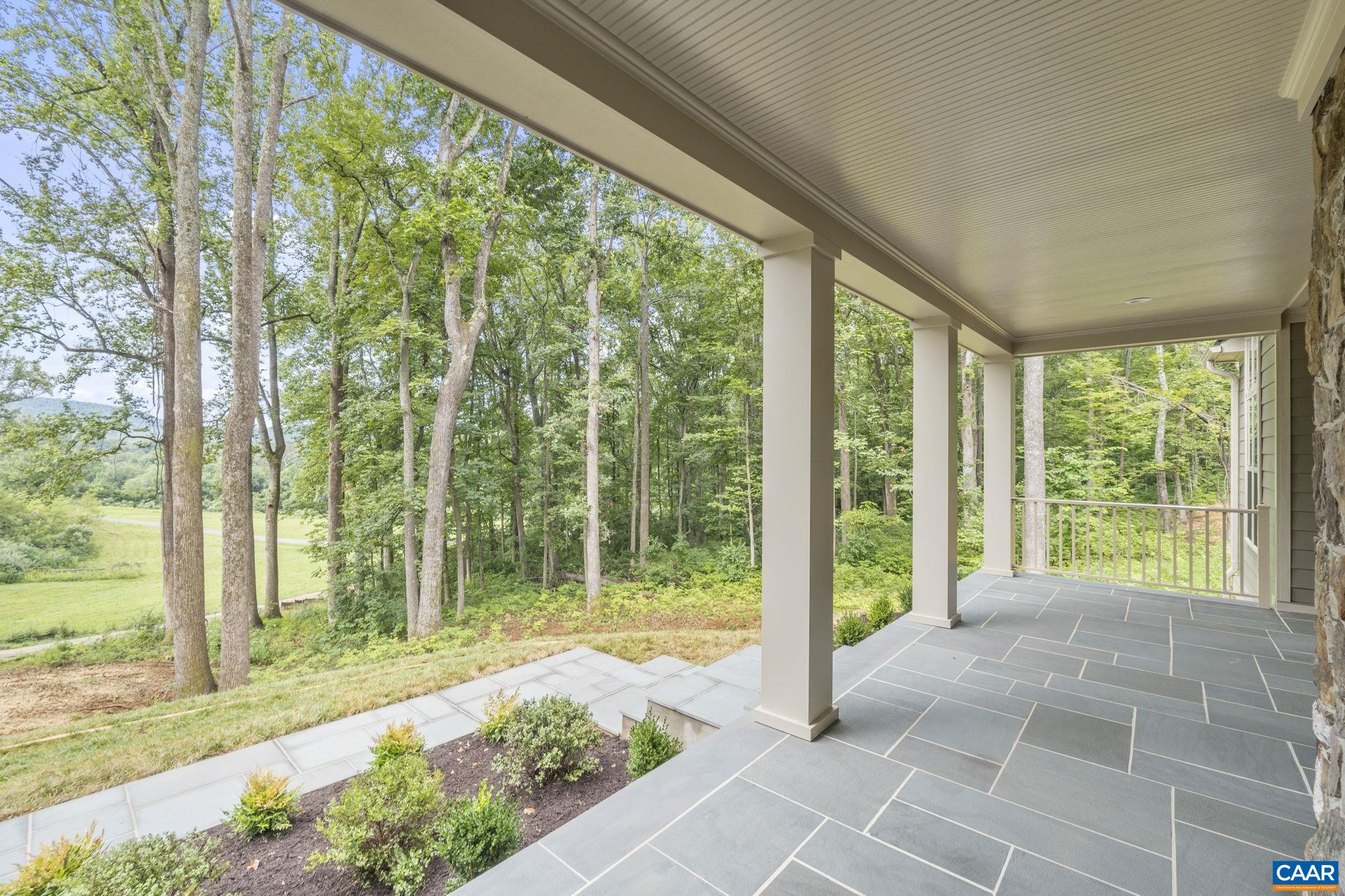 682 VILLA DESTE DR