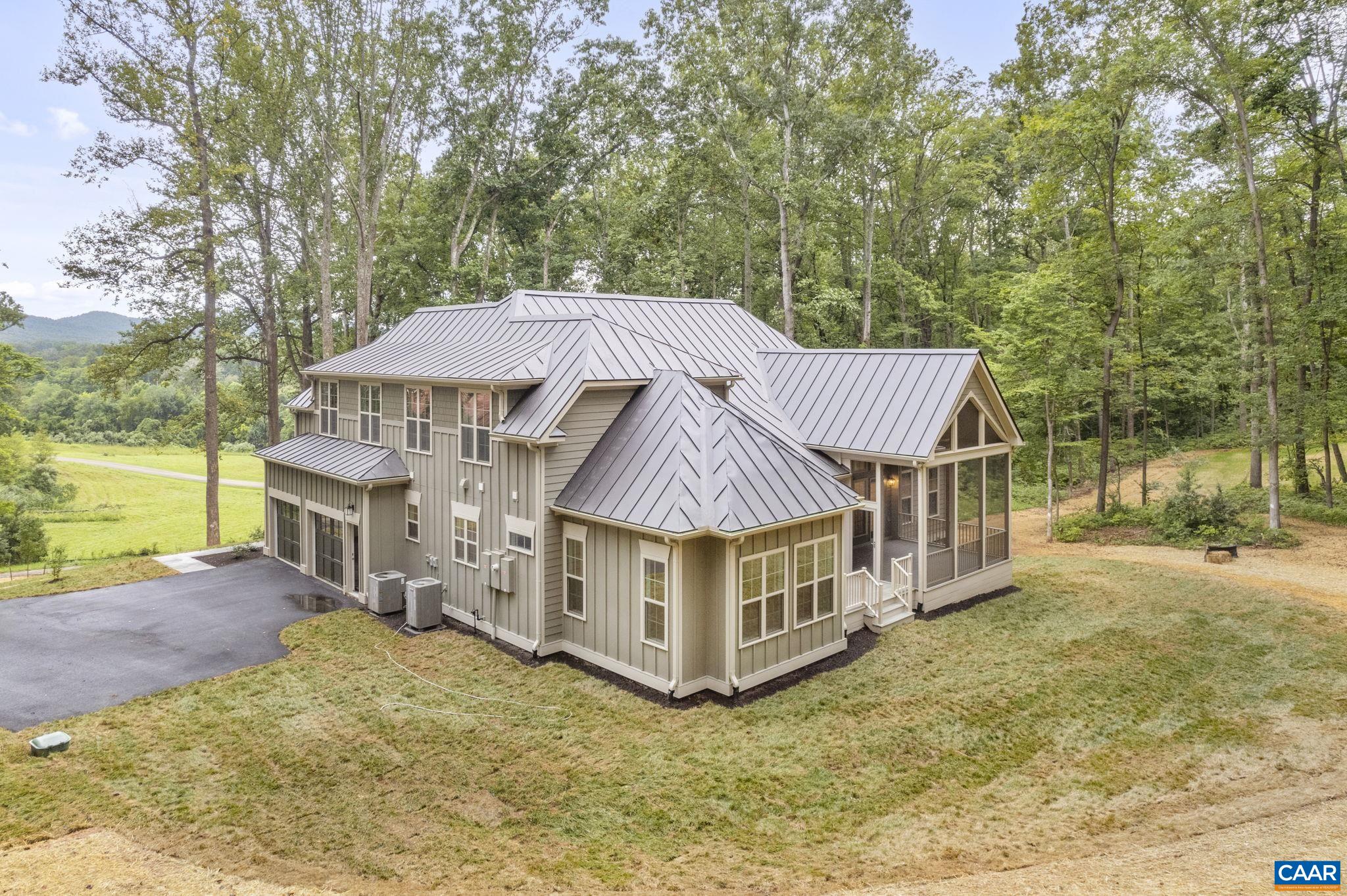 682 VILLA DESTE DR
