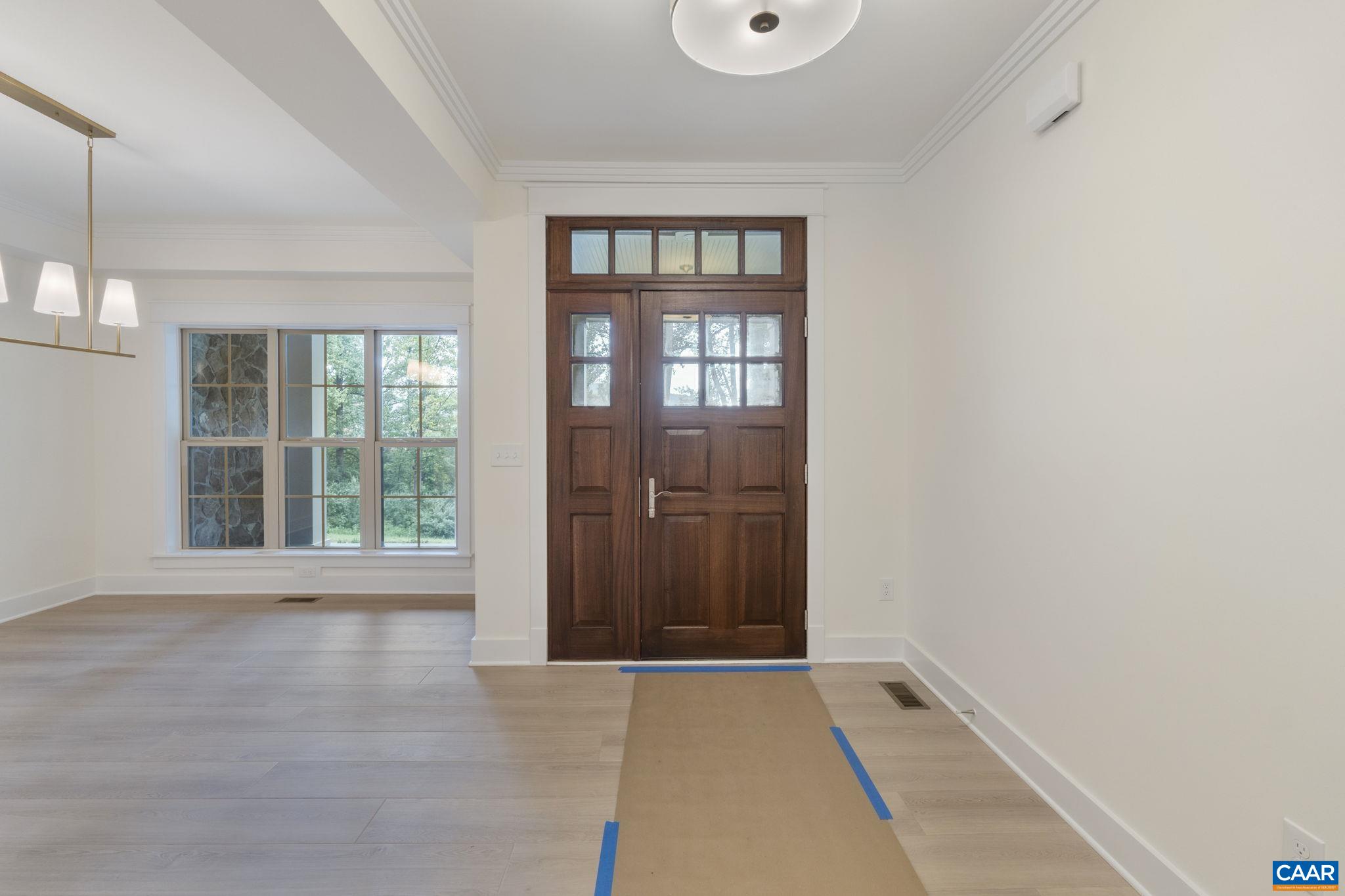 682 VILLA DESTE DR