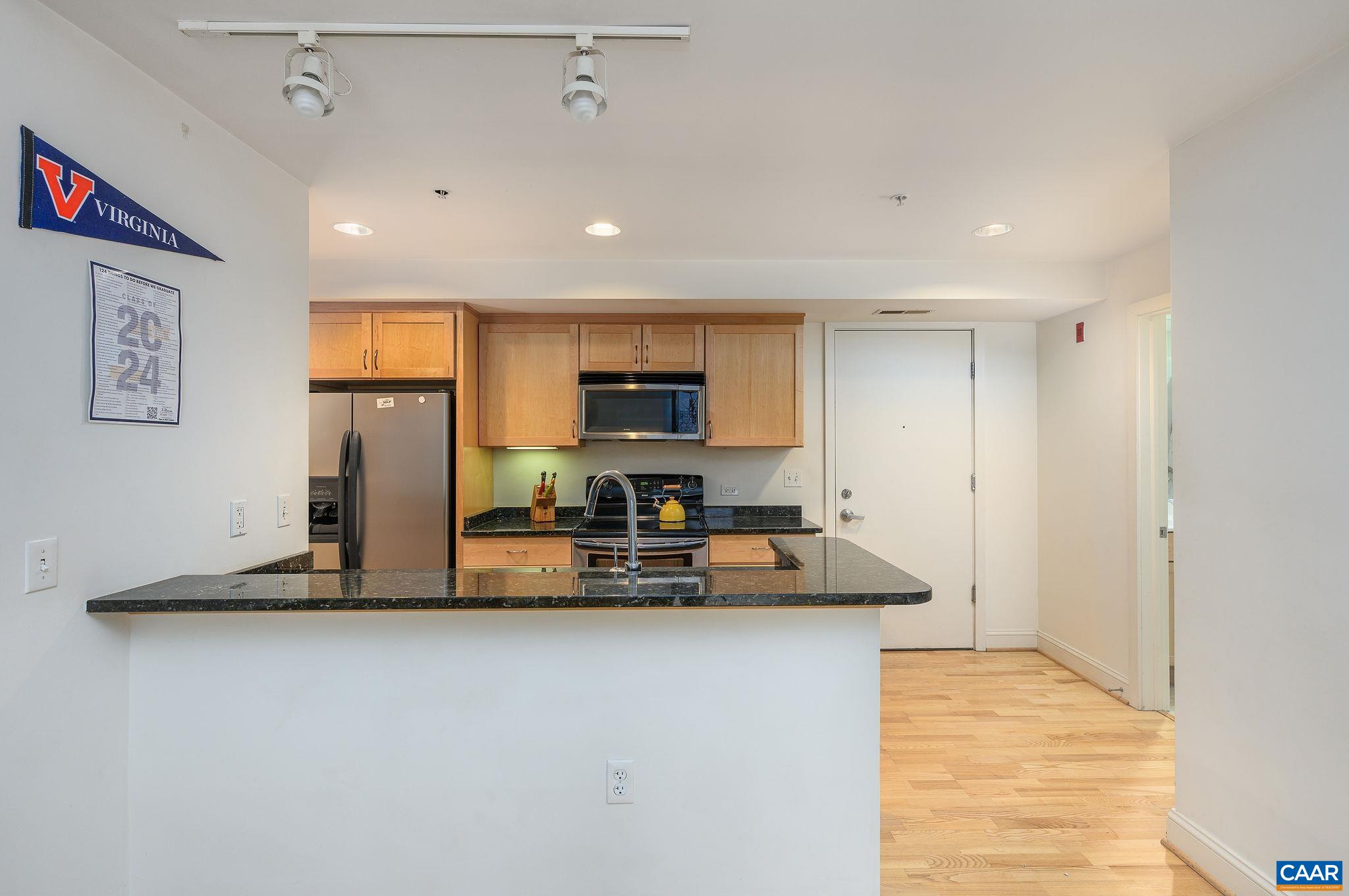 428 MONROE LN Unit: 301