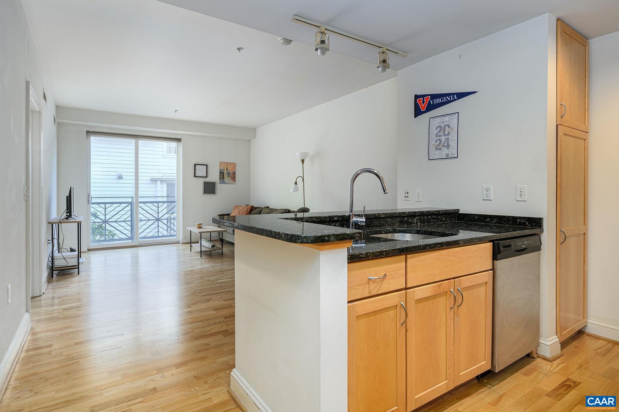 428 MONROE LN Unit: 301