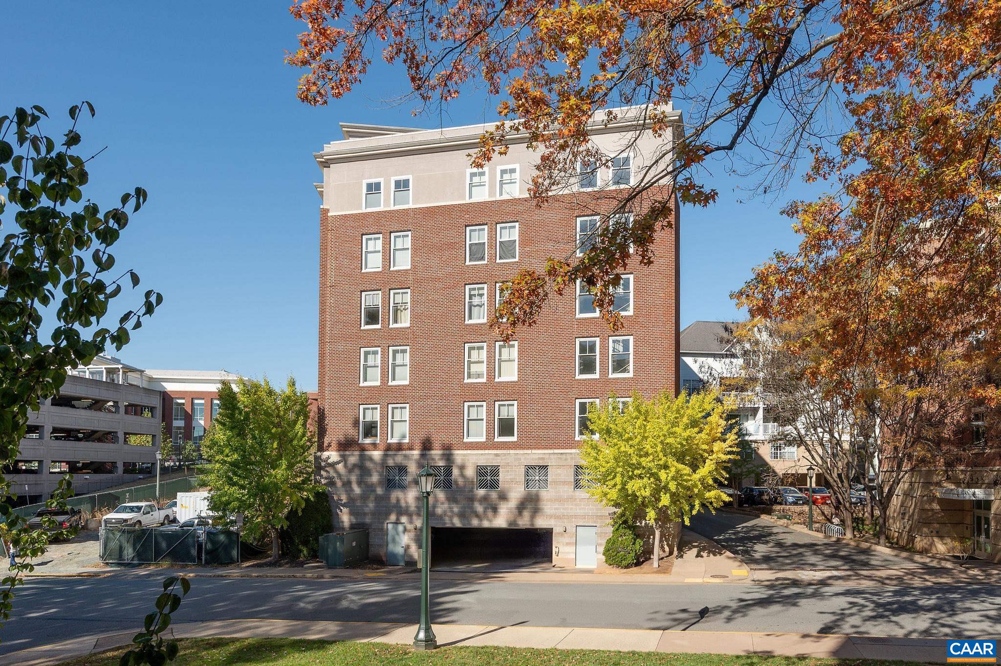 428 MONROE LN Unit: 301