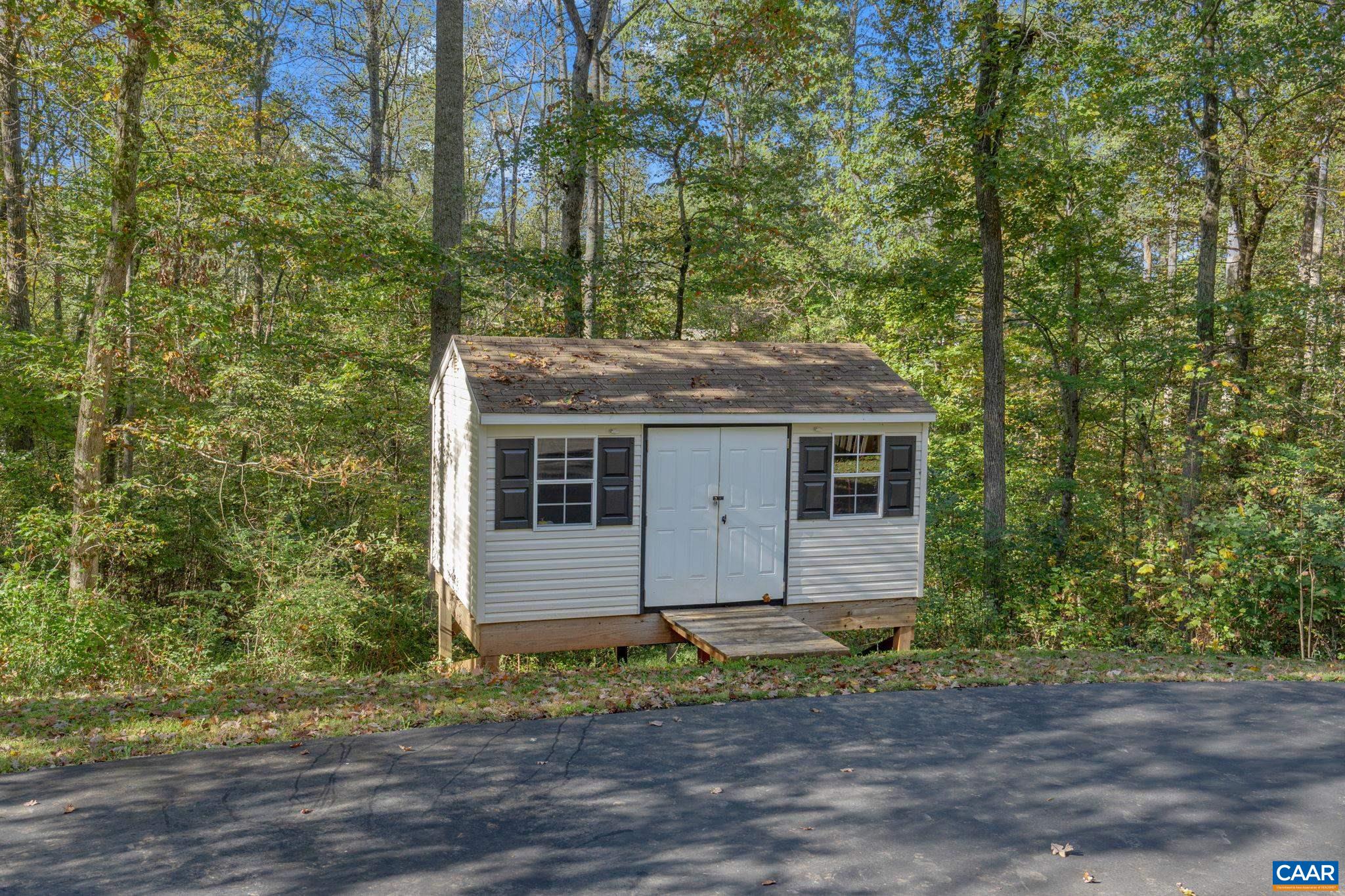 96 SWEET PEA RD