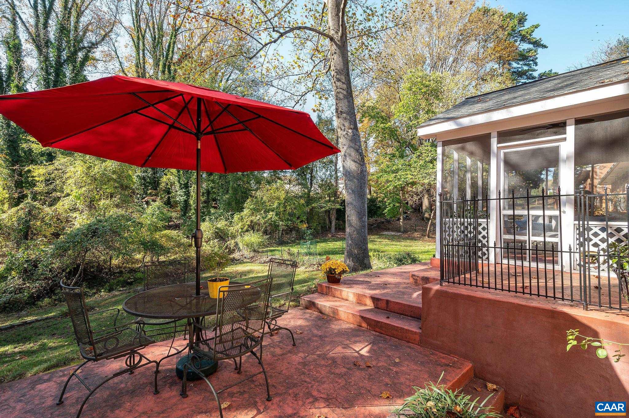 616 MOSELEY DR