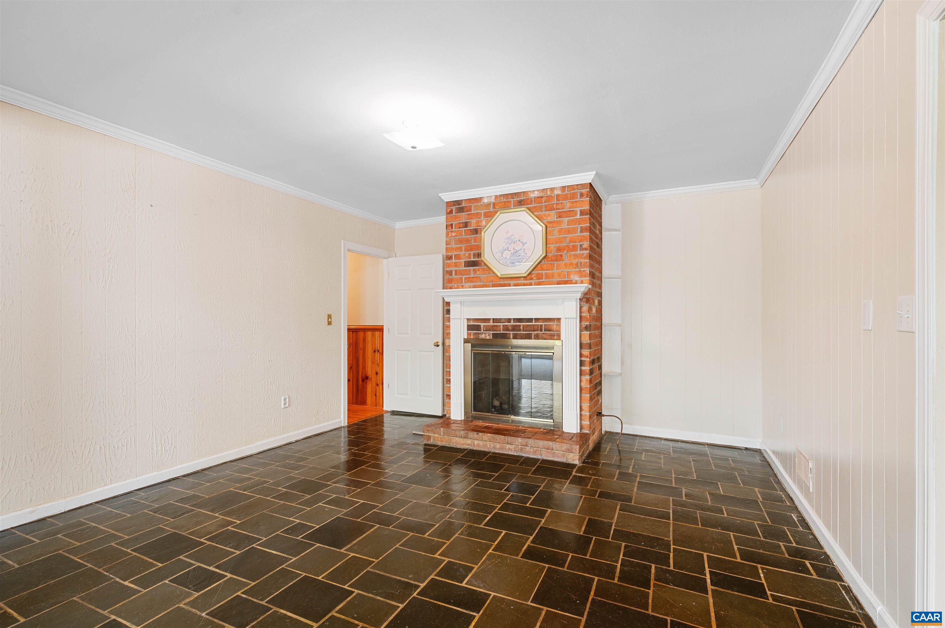 2795 SCOTTSVILLE RD