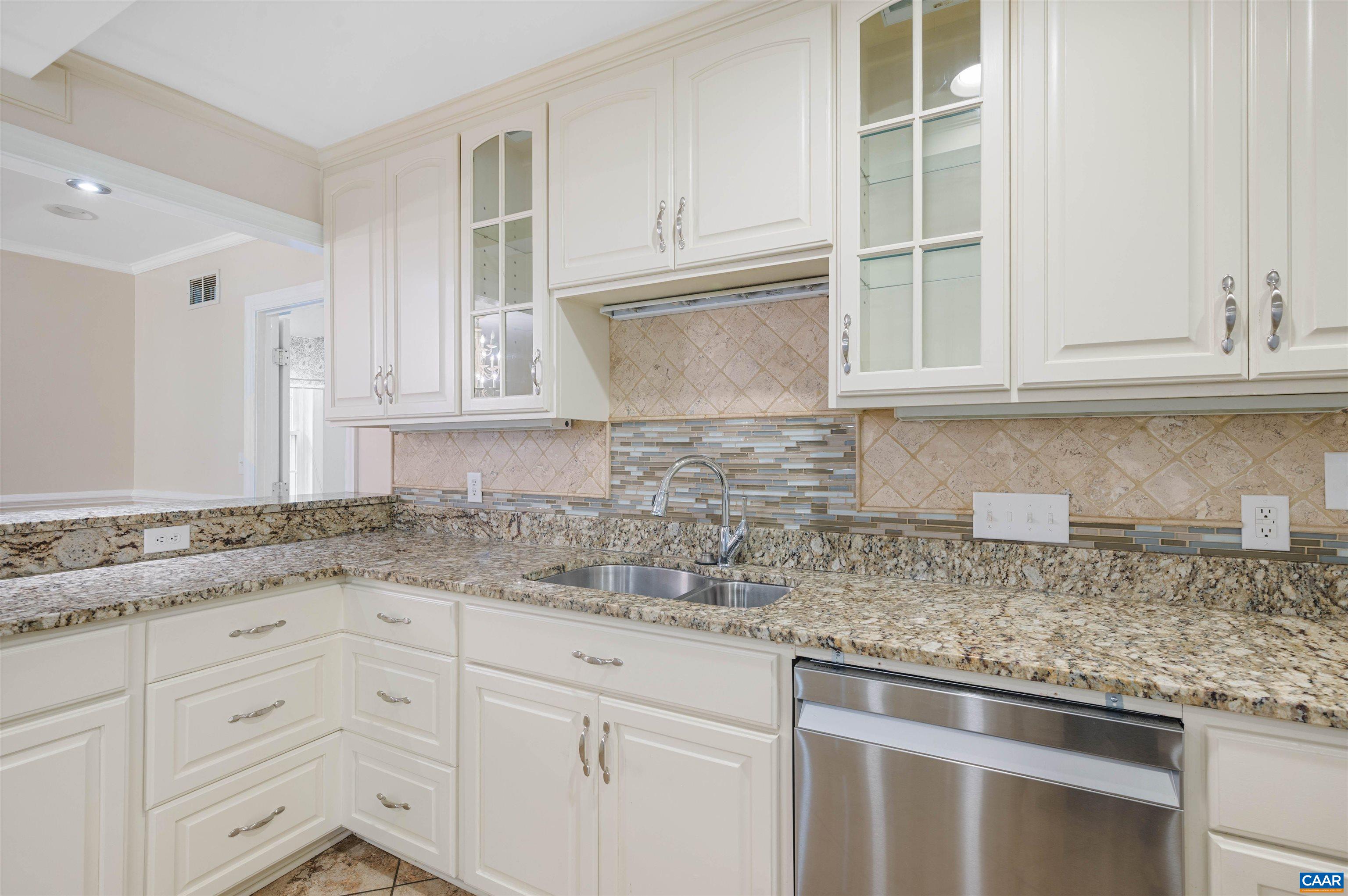2795 SCOTTSVILLE RD