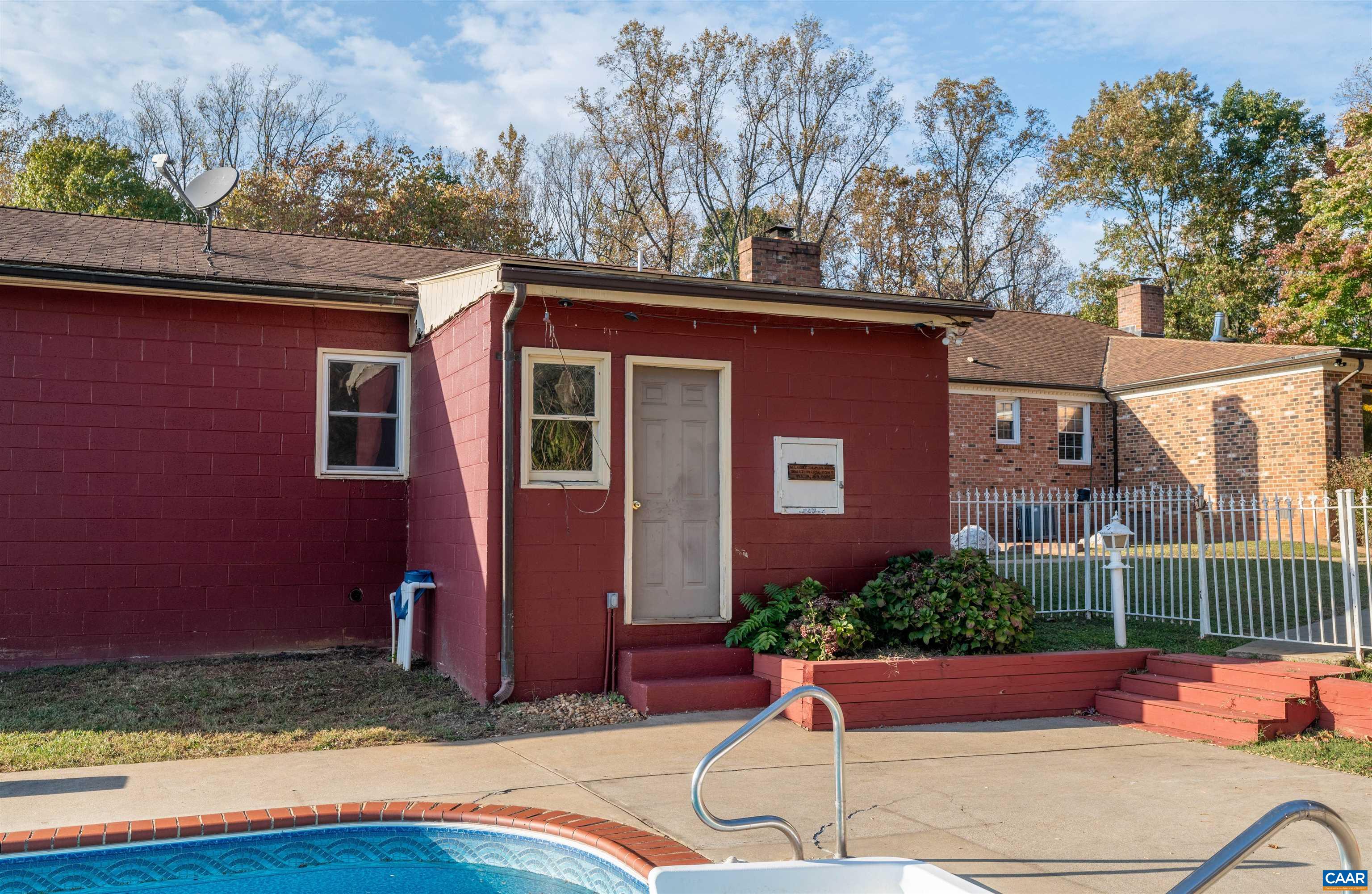 2795 SCOTTSVILLE RD