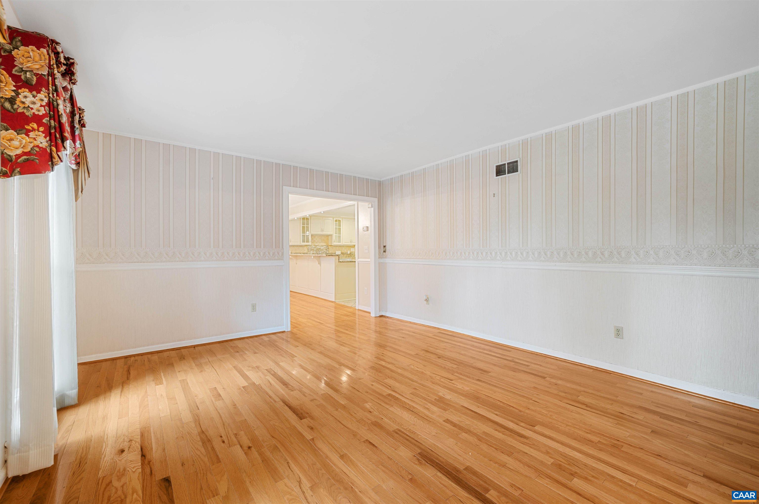 2795 SCOTTSVILLE RD