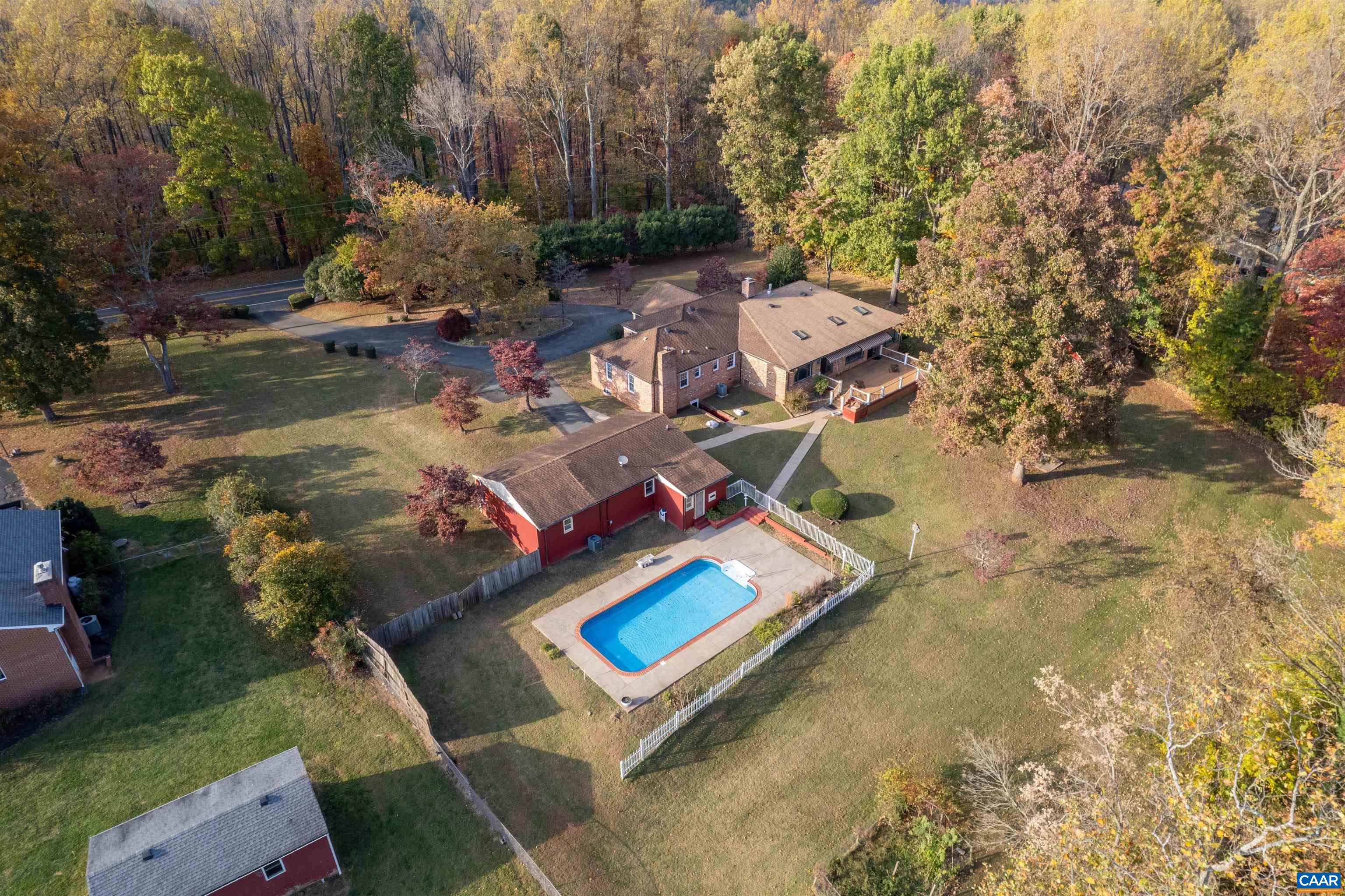 2795 SCOTTSVILLE RD