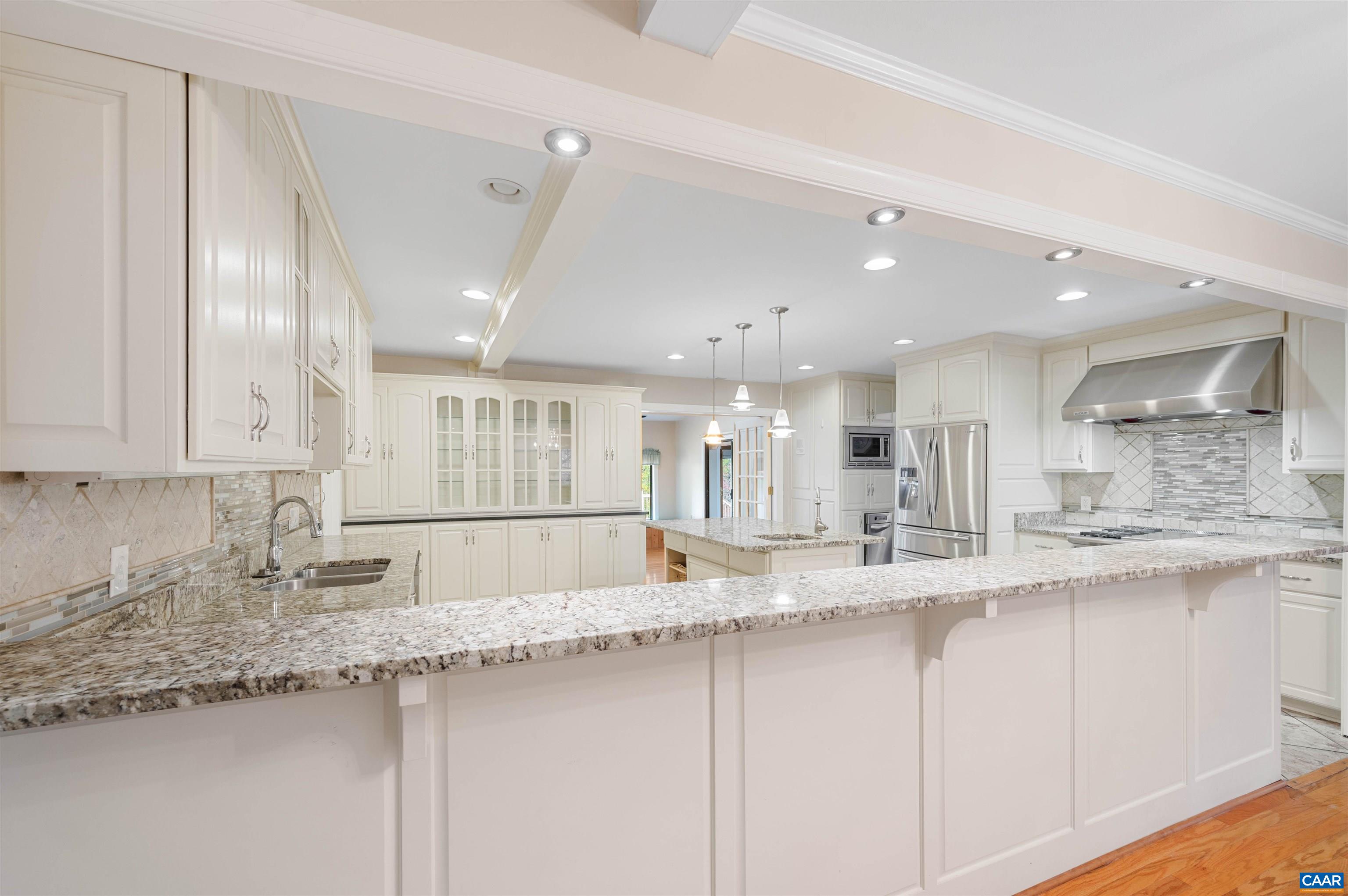 2795 SCOTTSVILLE RD