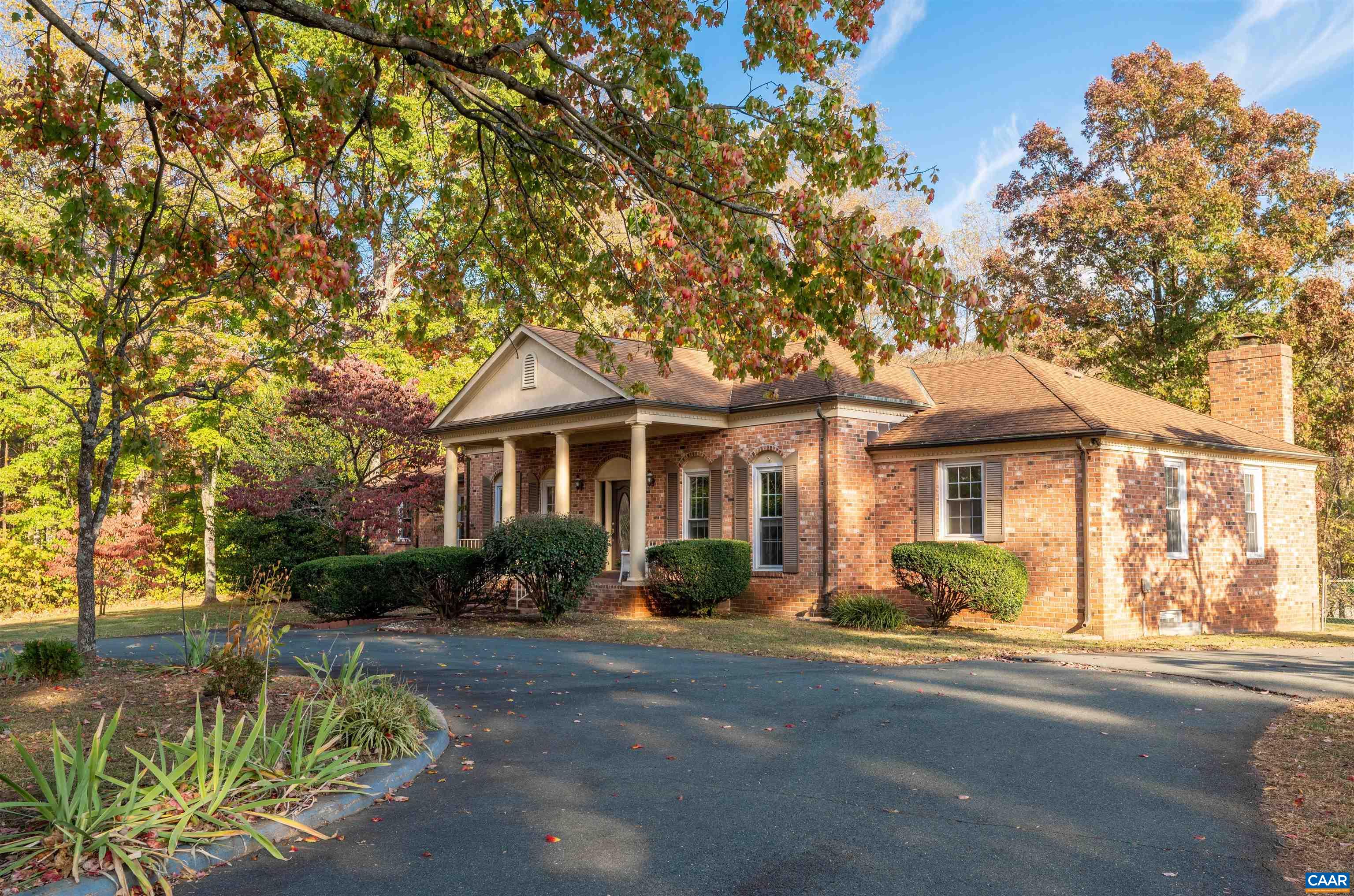2795 SCOTTSVILLE RD