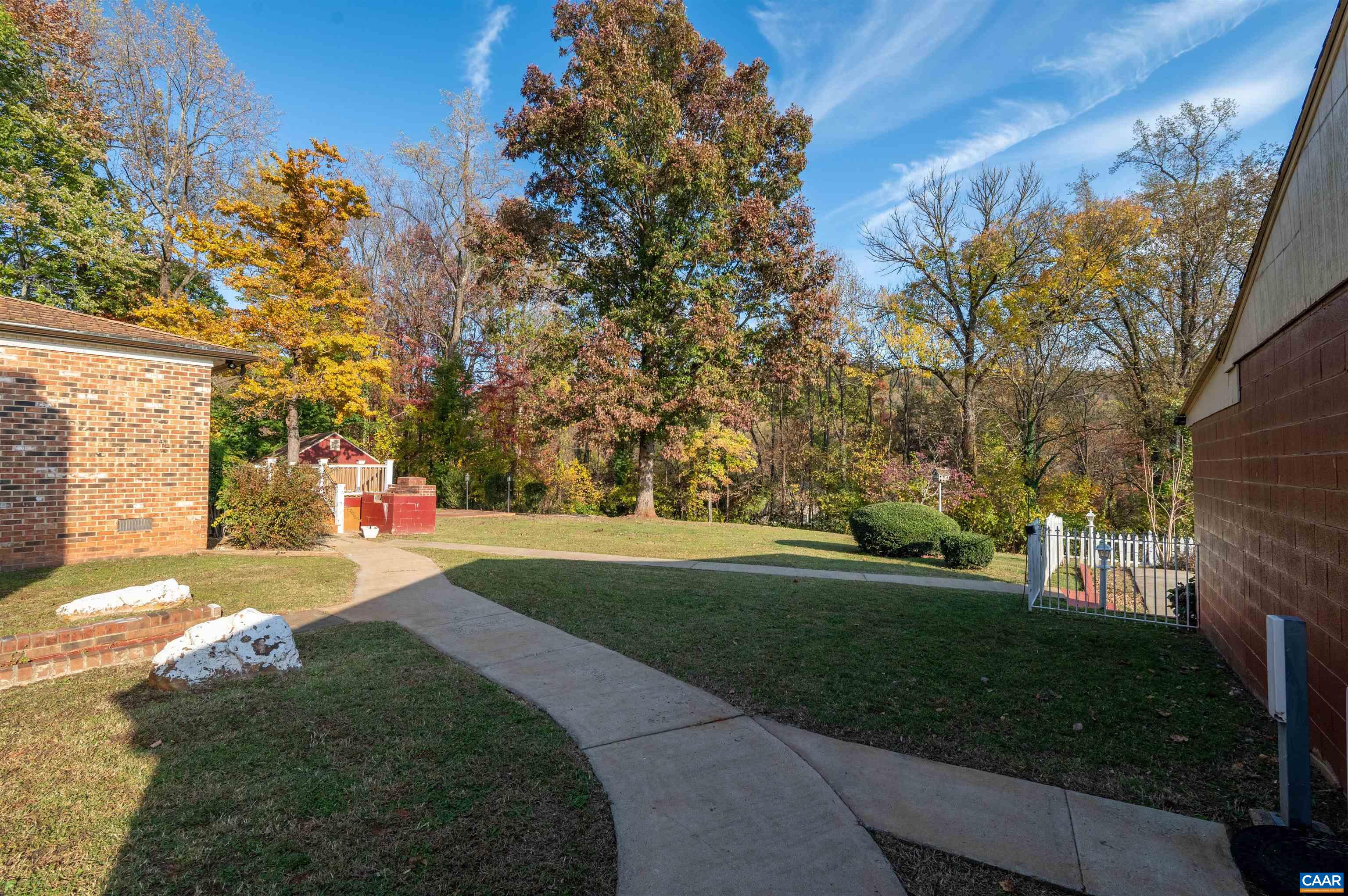 2795 SCOTTSVILLE RD
