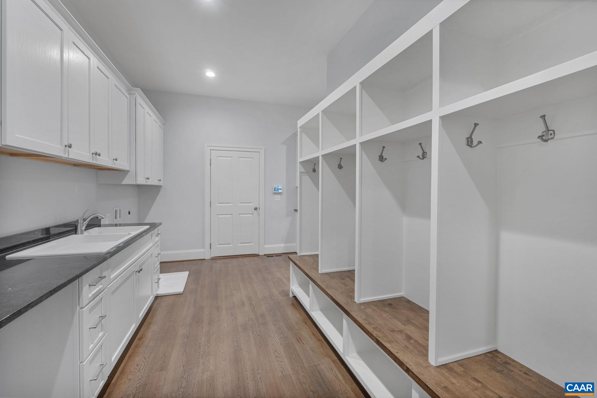 25 DRY BRIDGE RD