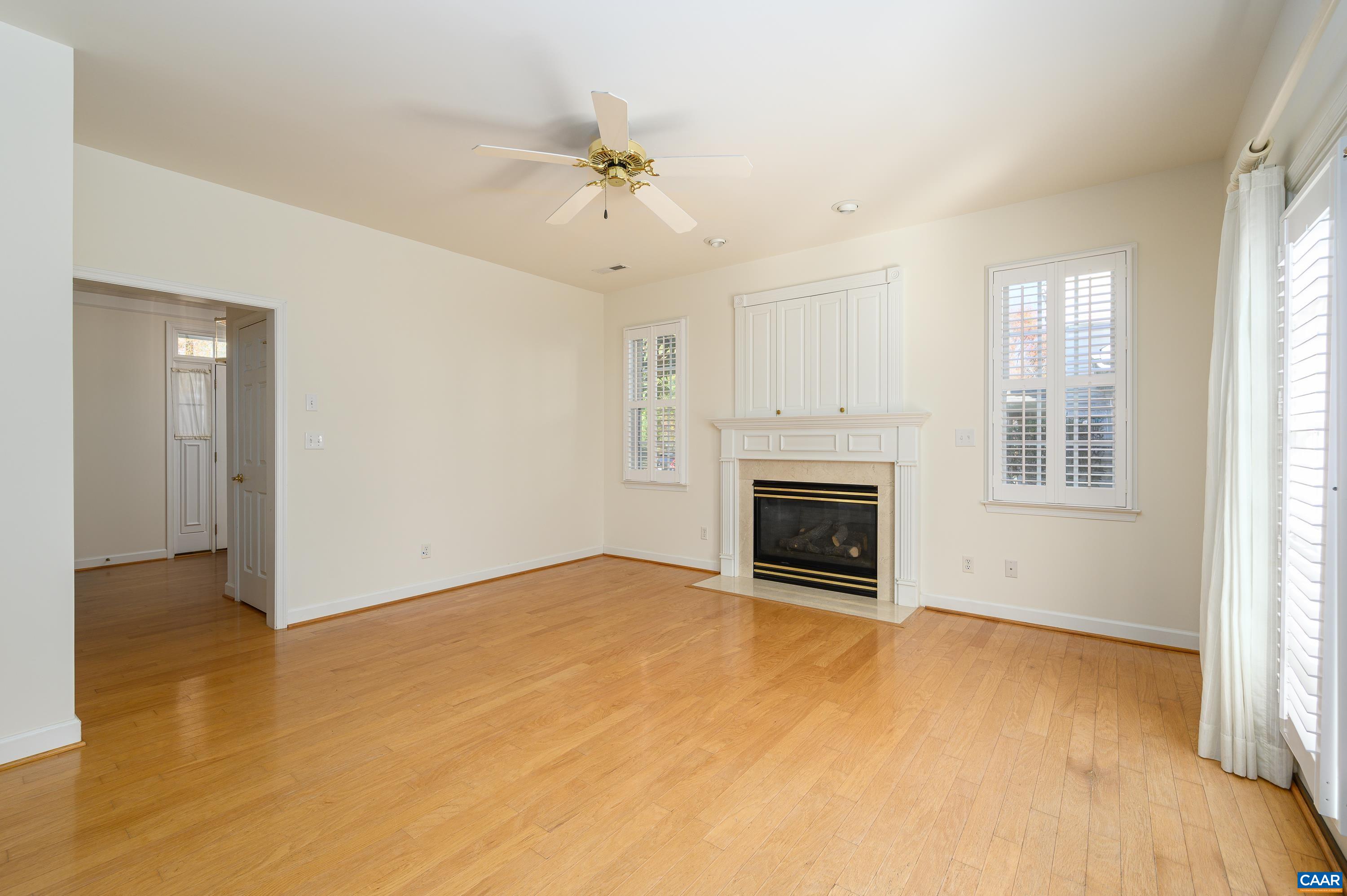 3119 TURNBERRY CIR