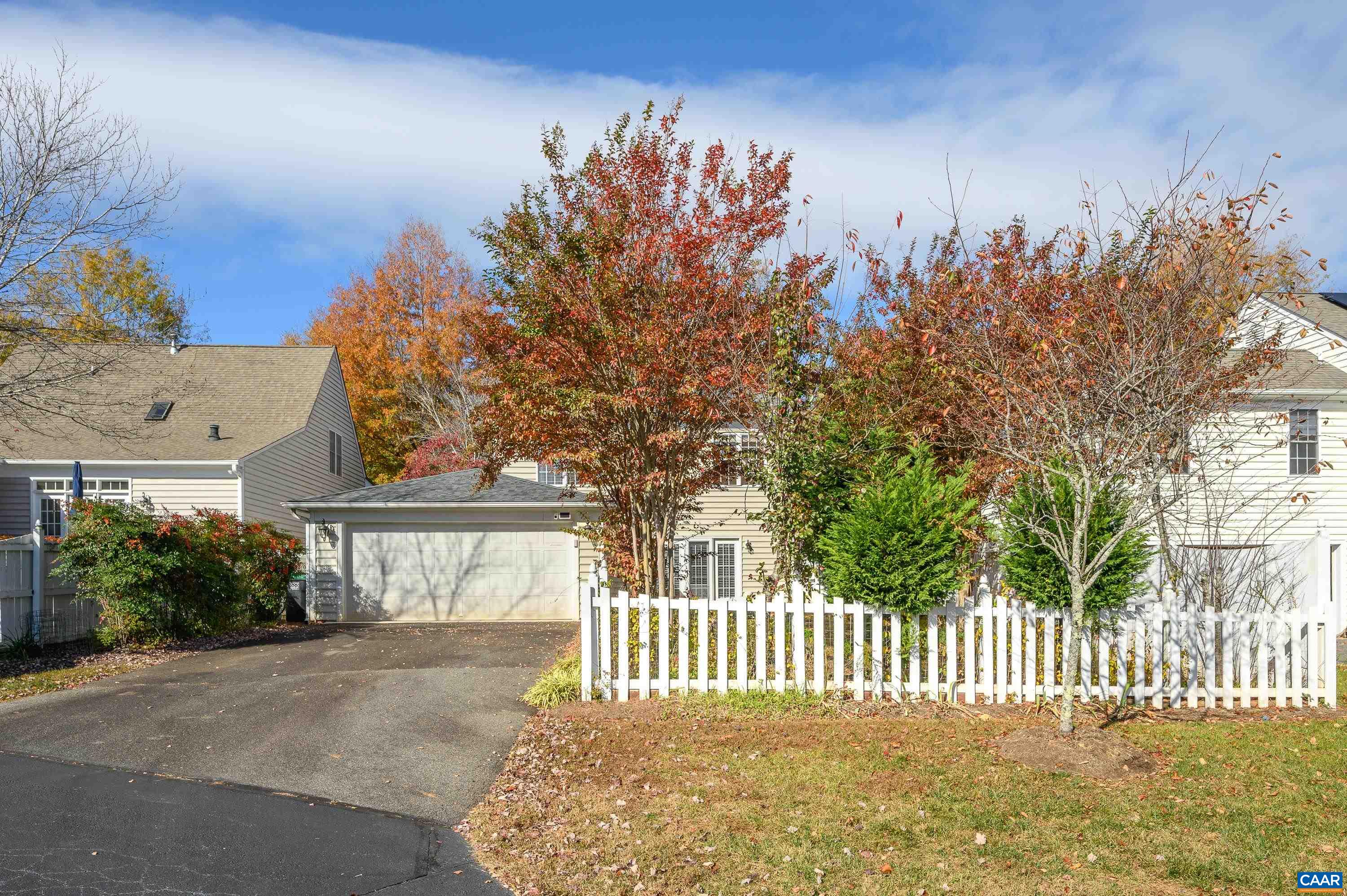 3119 TURNBERRY CIR
