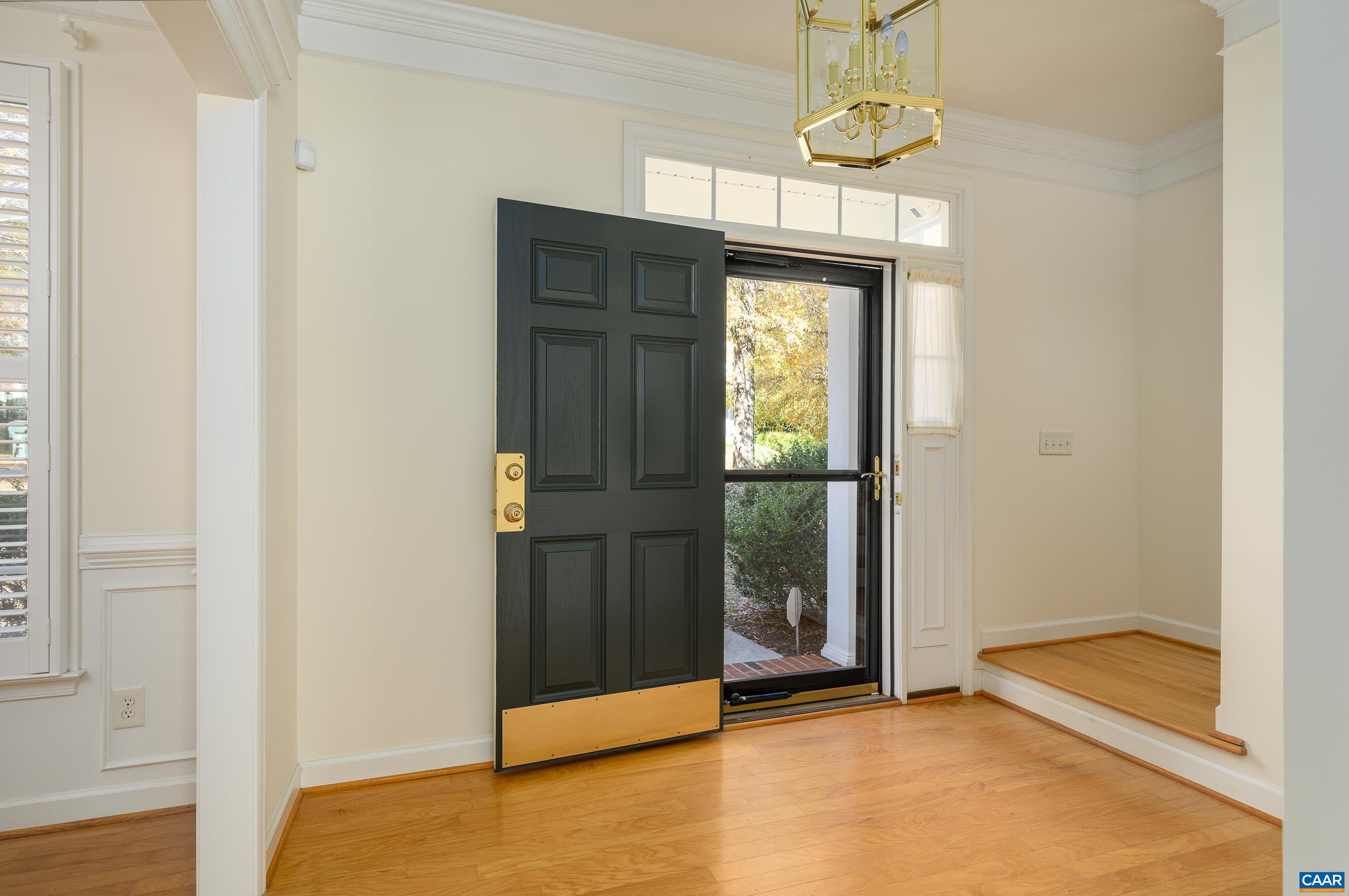 3119 TURNBERRY CIR