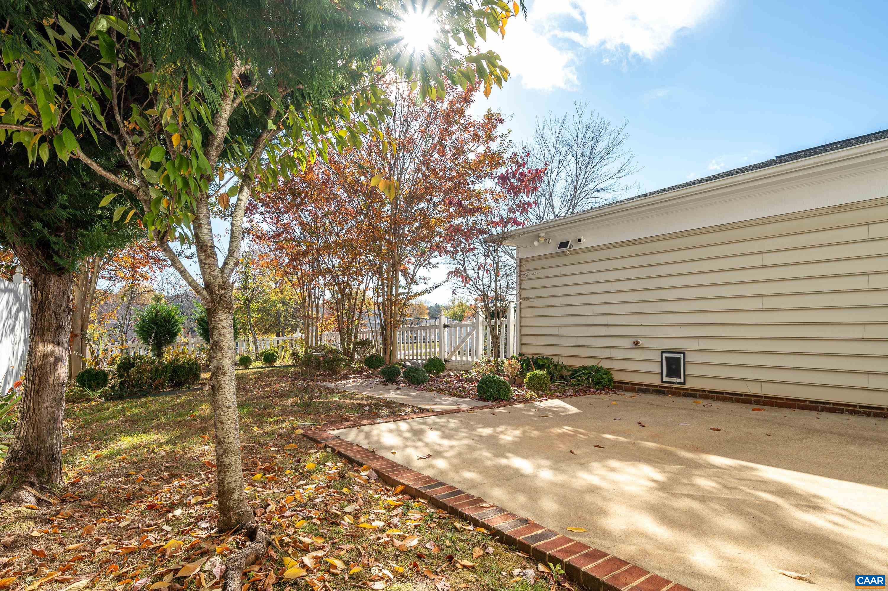 3119 TURNBERRY CIR
