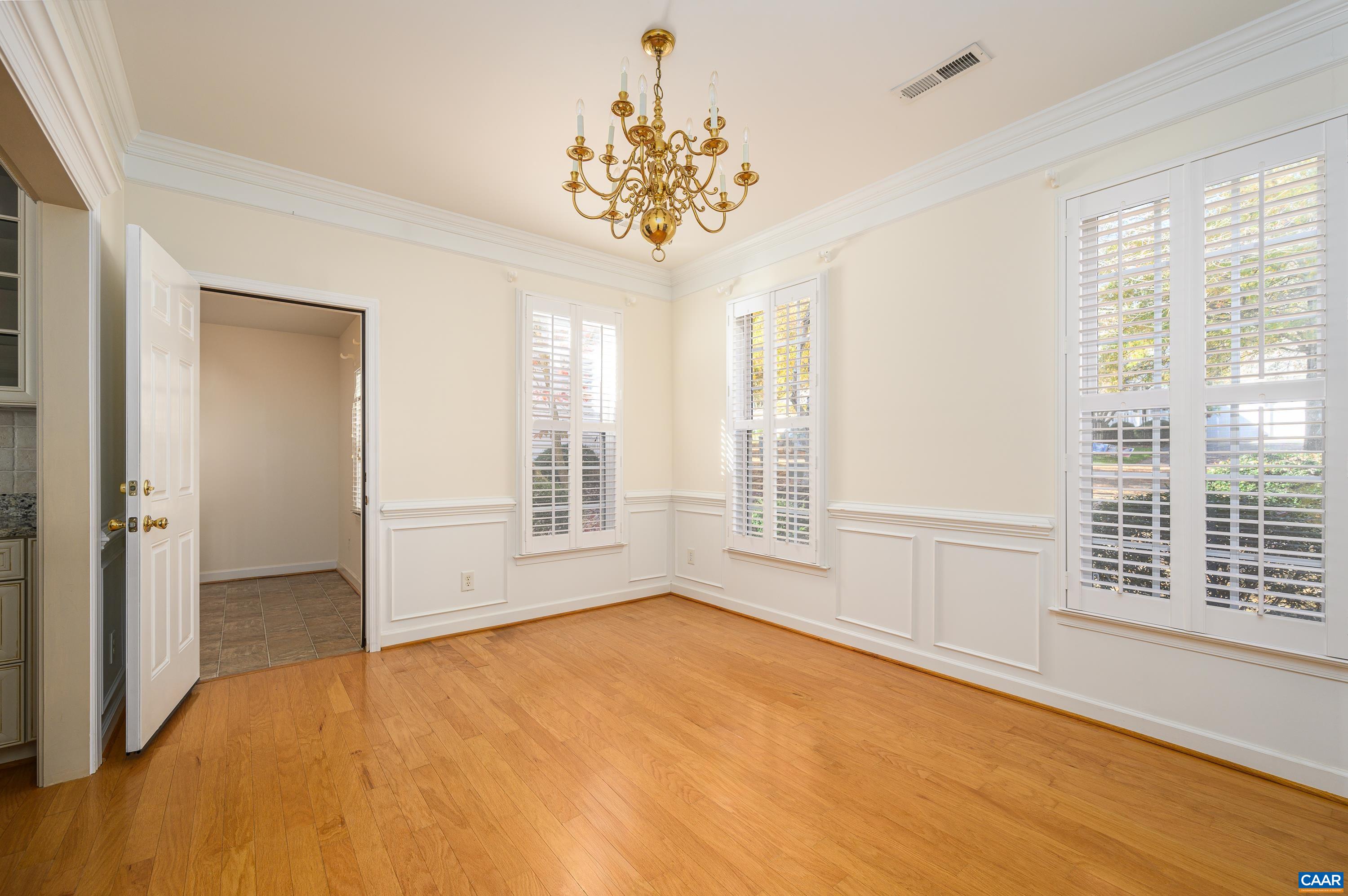 3119 TURNBERRY CIR
