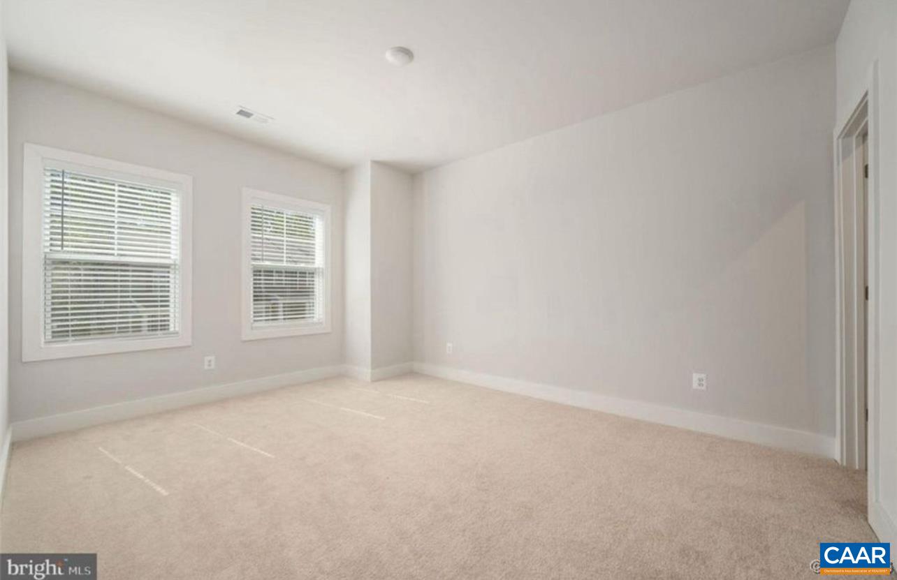 1783 FLORA LN