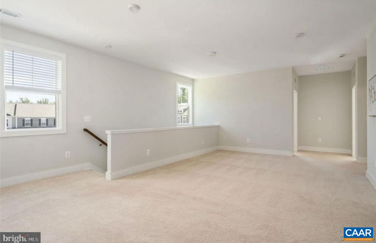 1783 FLORA LN