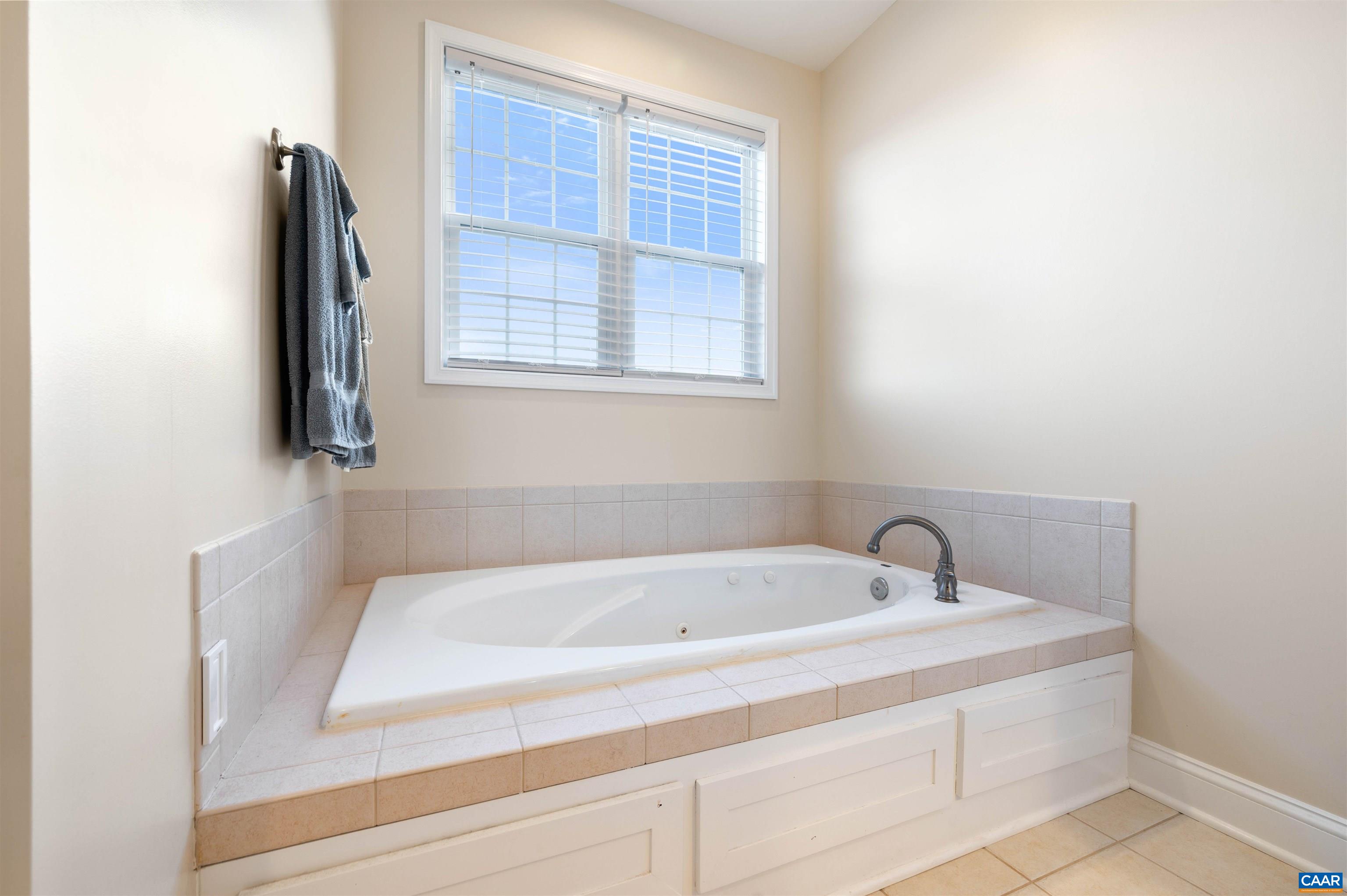 354 OLIVER RIDGE LN
