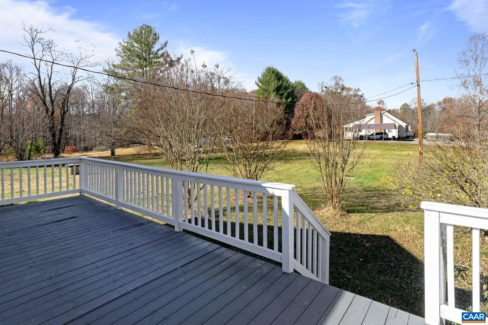 855 MOORE RD
