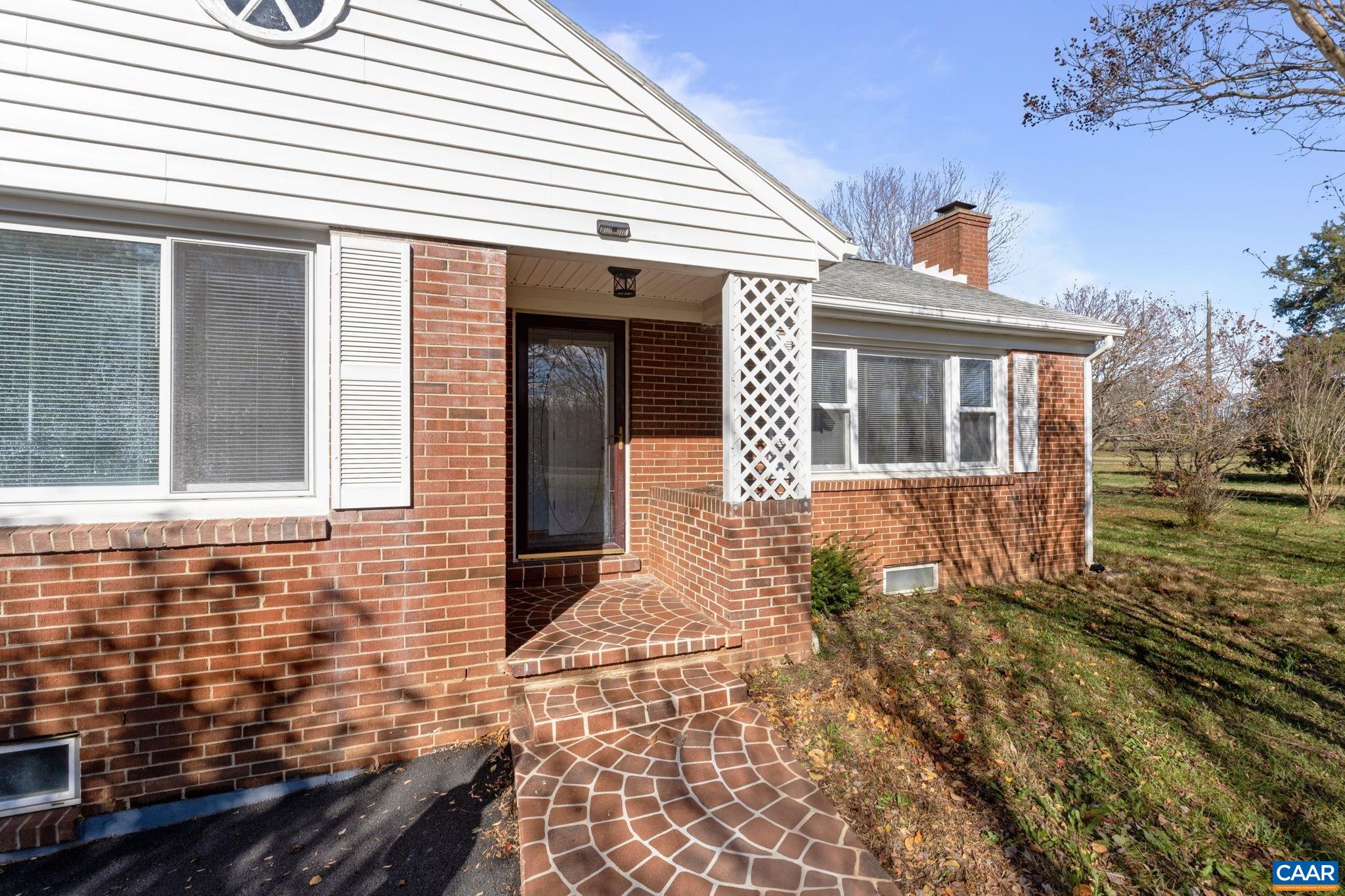 855 MOORE RD