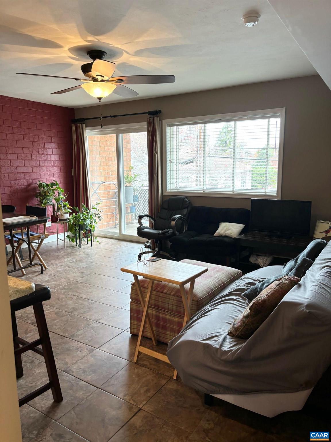 1800 JEFFERSON PARK AVE 23