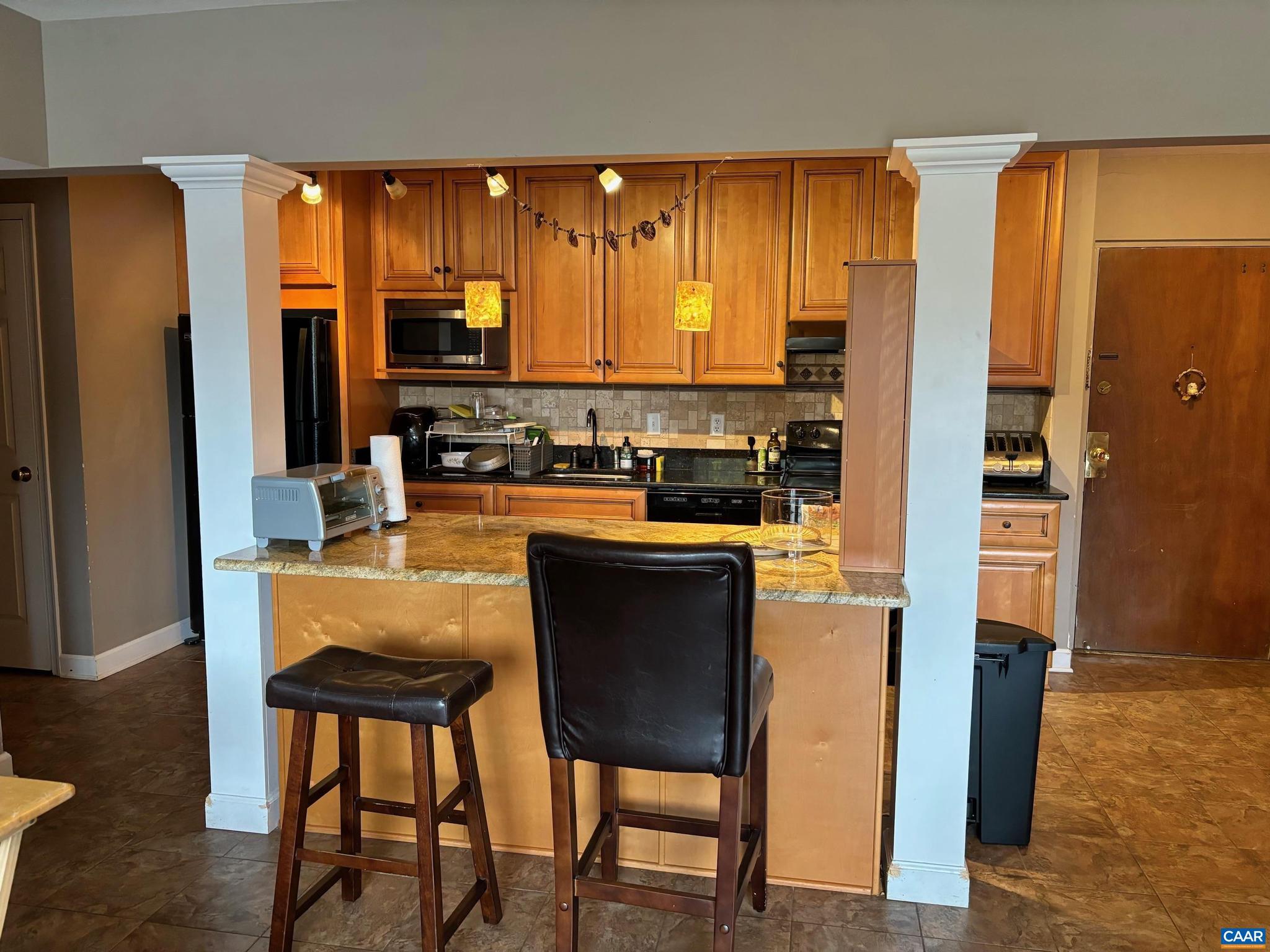 1800 JEFFERSON PARK AVE 23