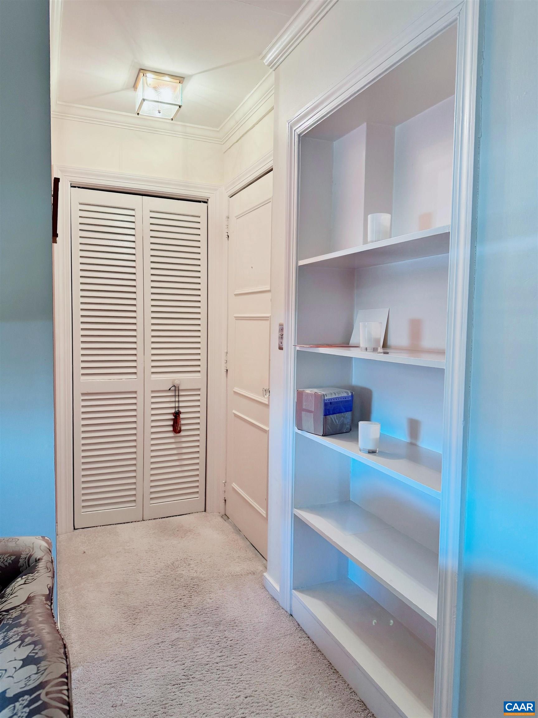 500 COURT SQ Unit: 907