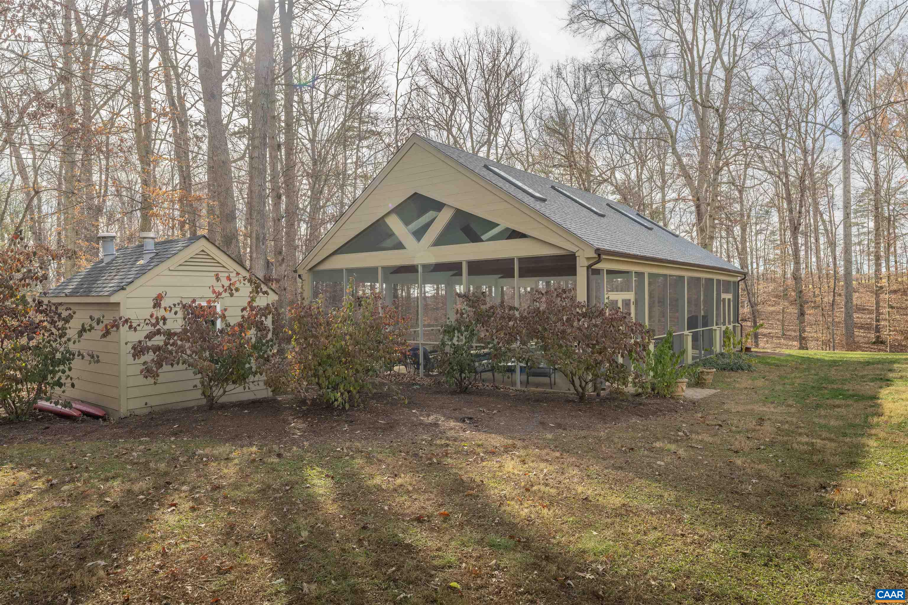 1335 SAINT JOHN RD