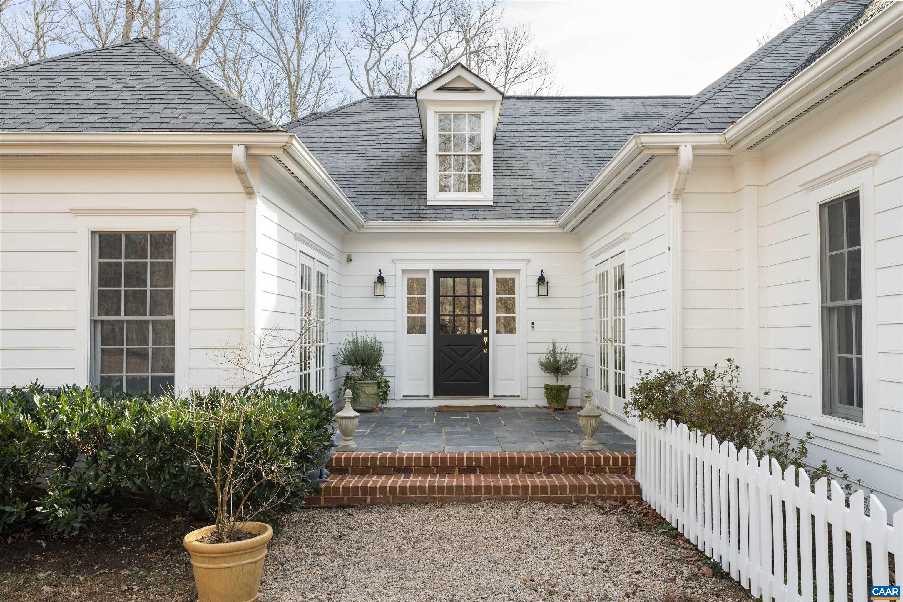 1335 SAINT JOHN RD
