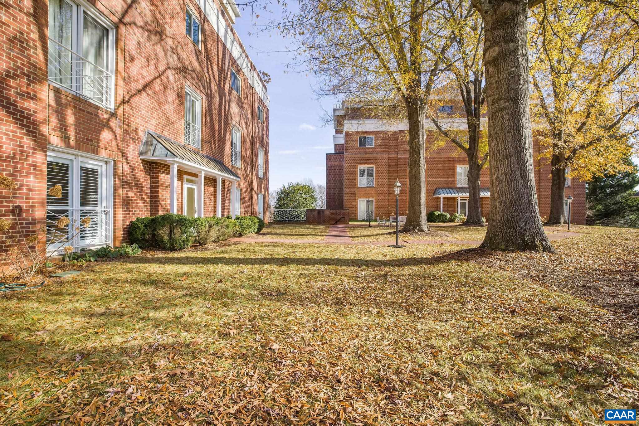 625 WORTHINGTON DR 101