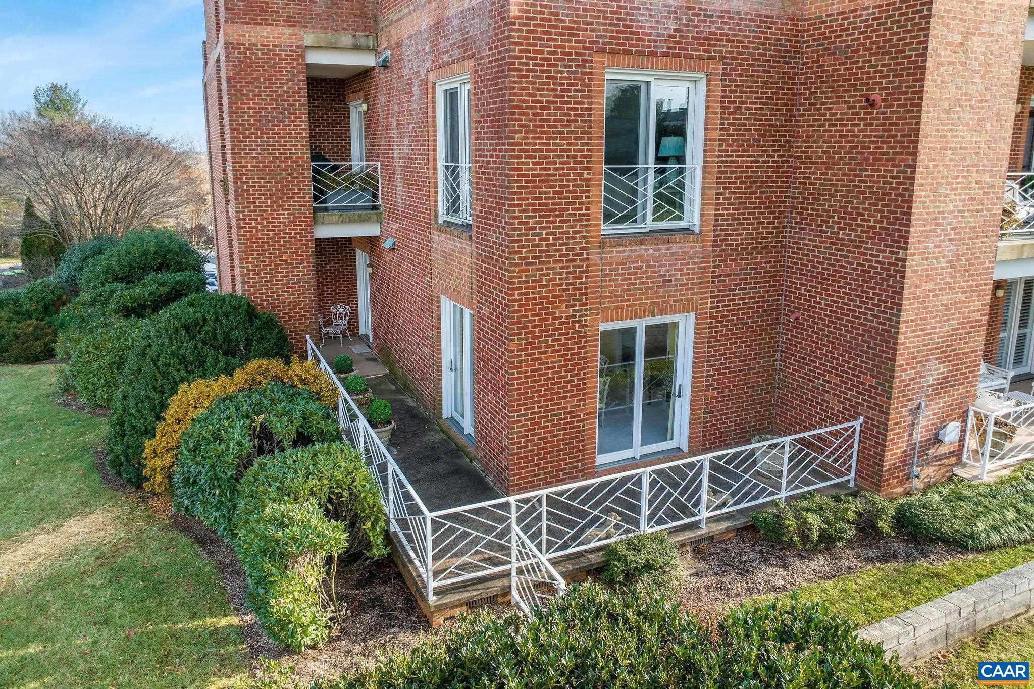 625 WORTHINGTON DR 101