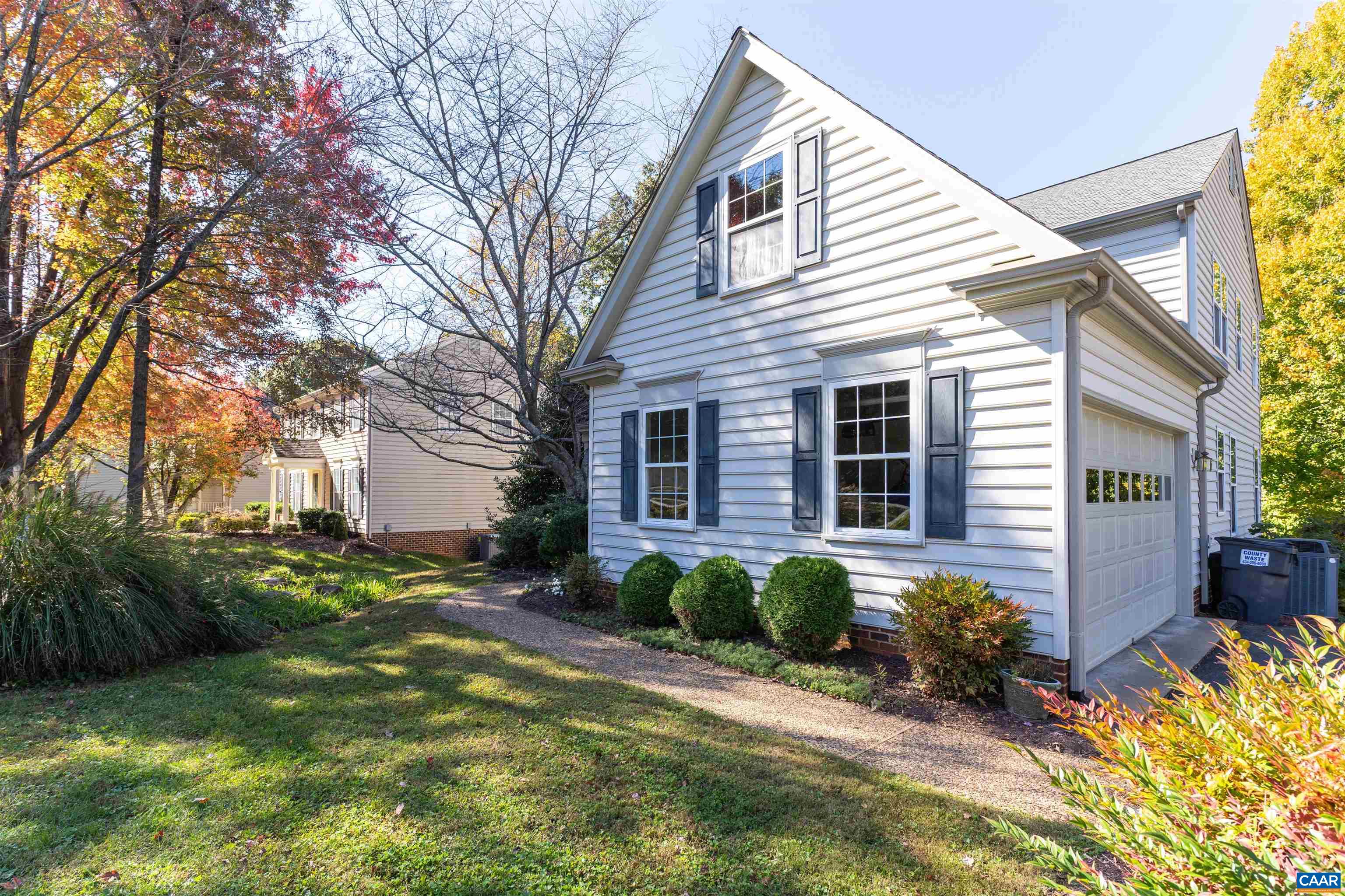 1170 FOXCHASE RDG