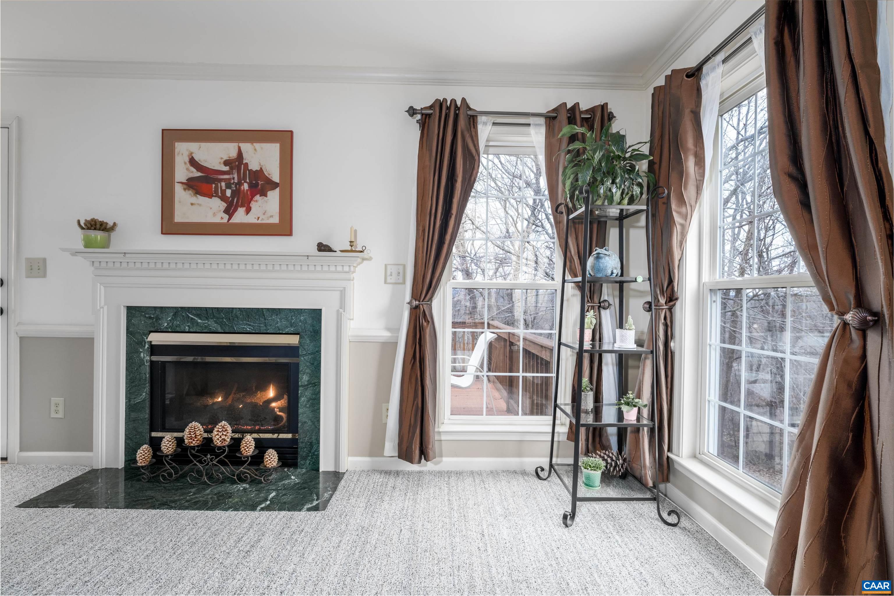 1170 FOXCHASE RDG