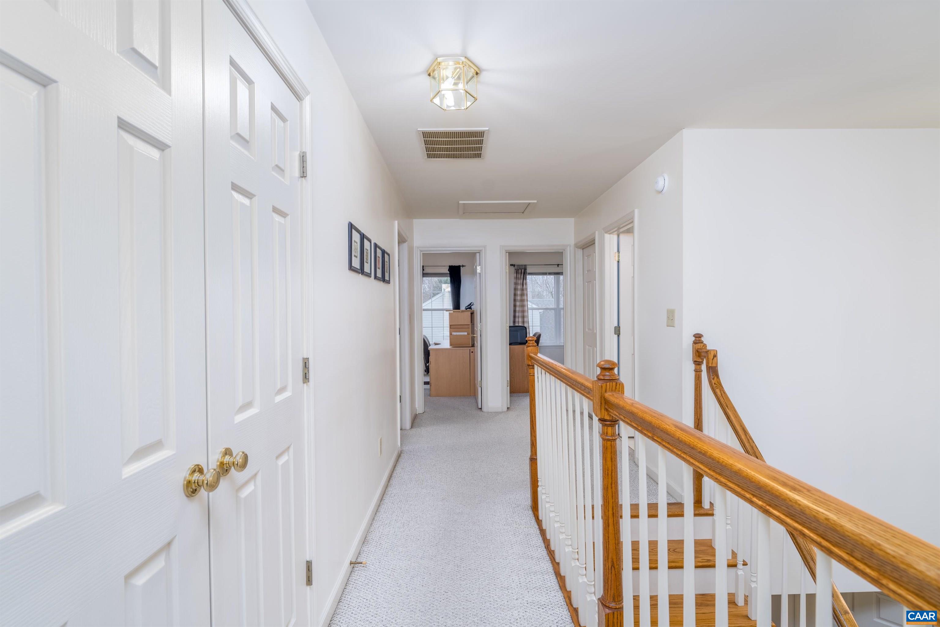1170 FOXCHASE RDG