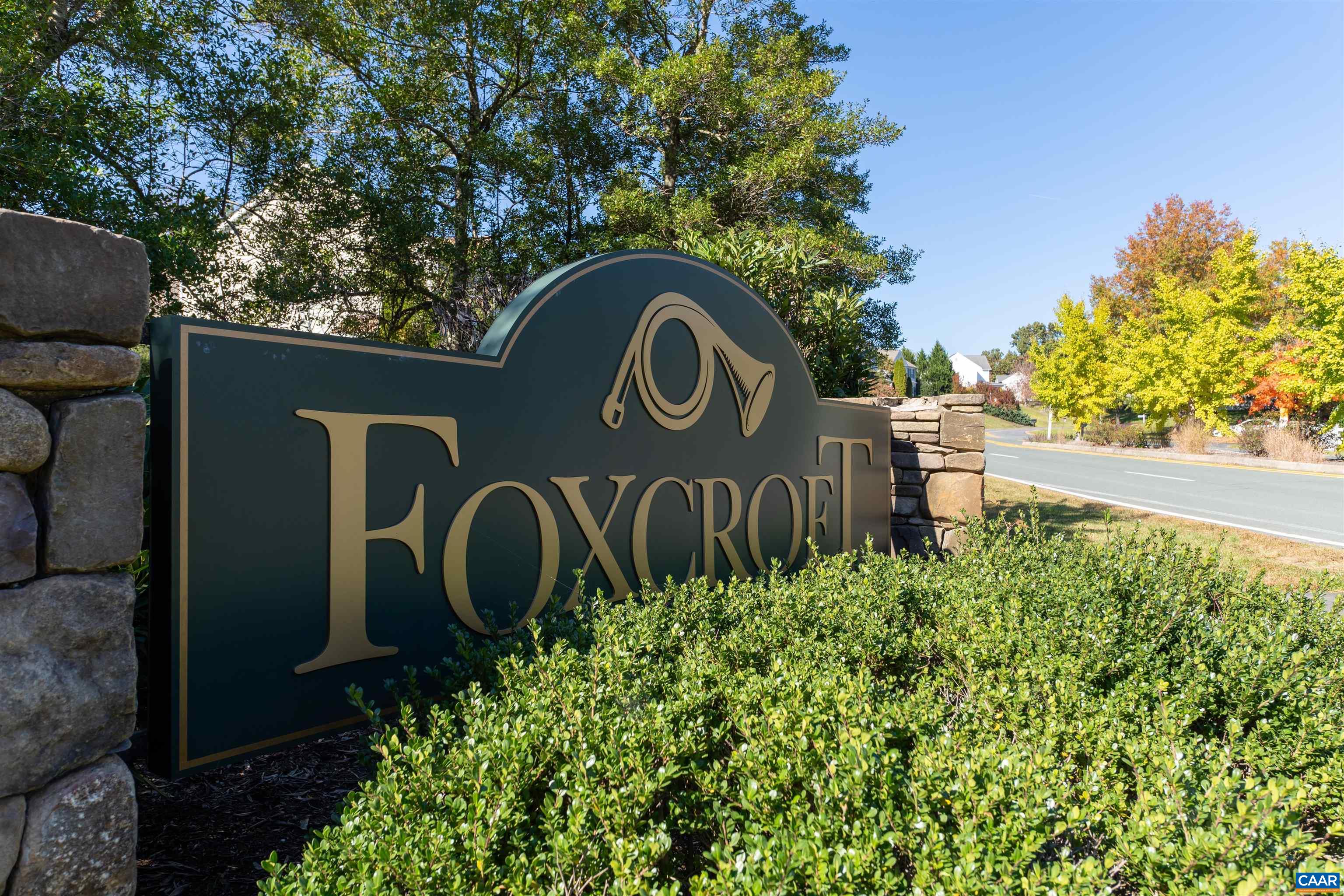 1170 FOXCHASE RDG