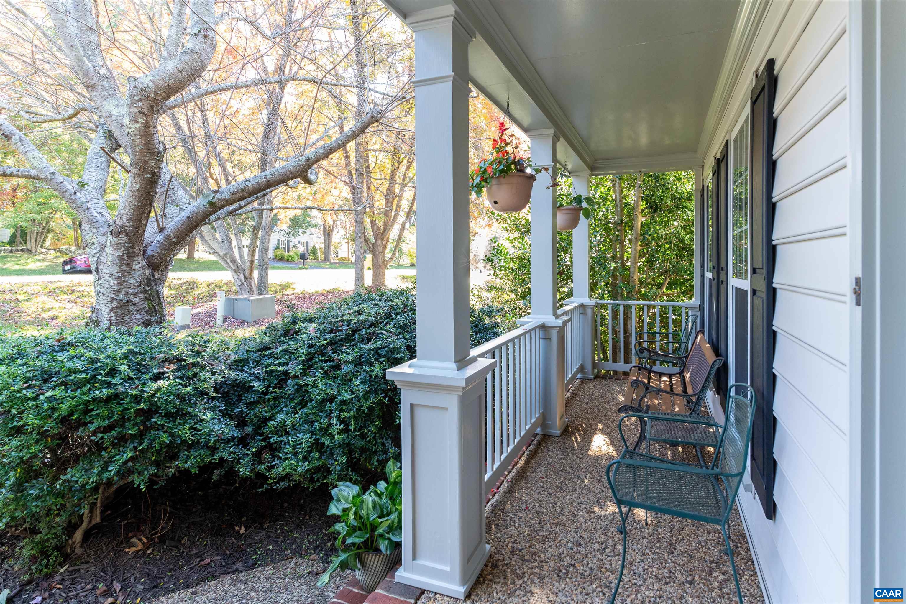 1170 FOXCHASE RDG