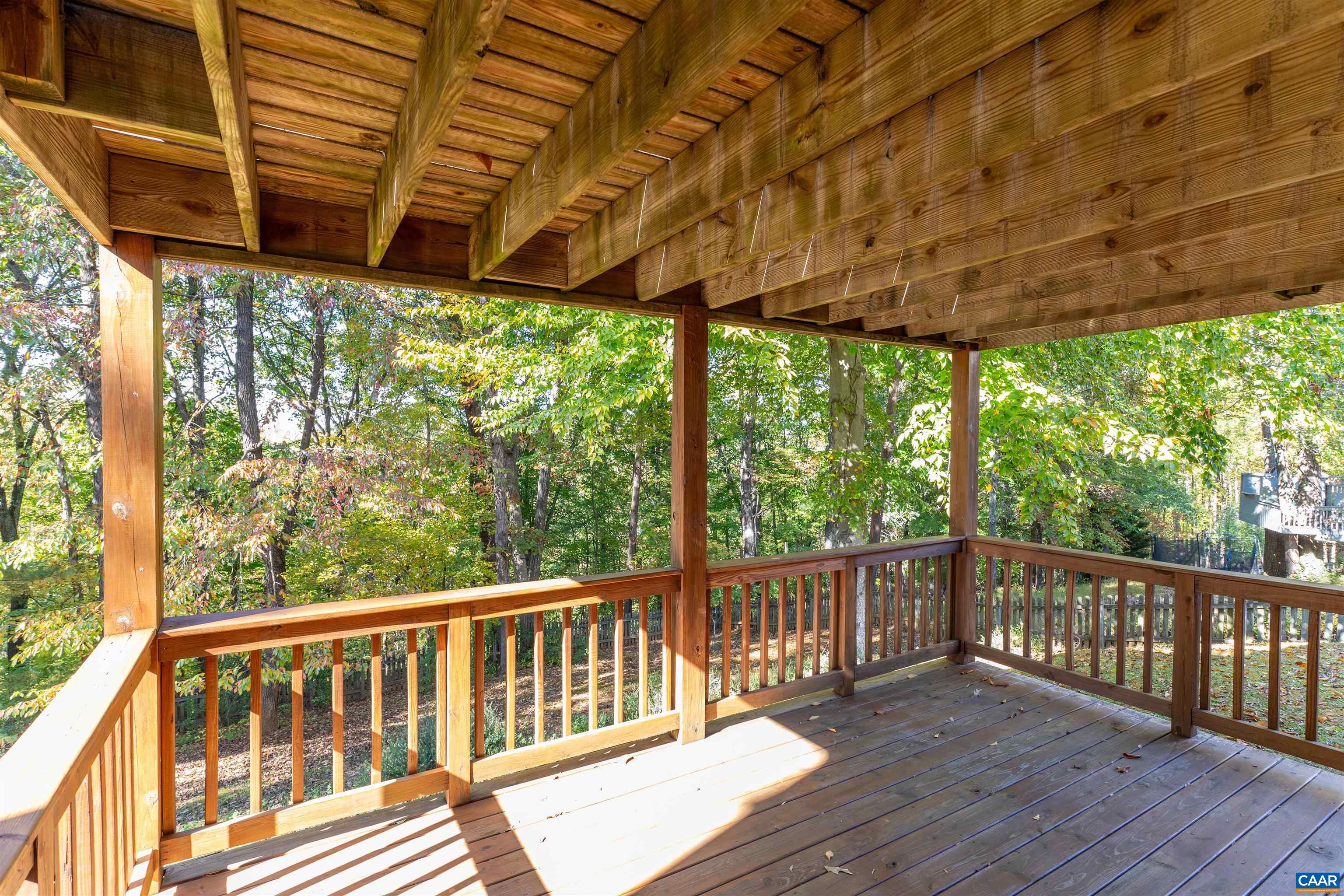1170 FOXCHASE RDG