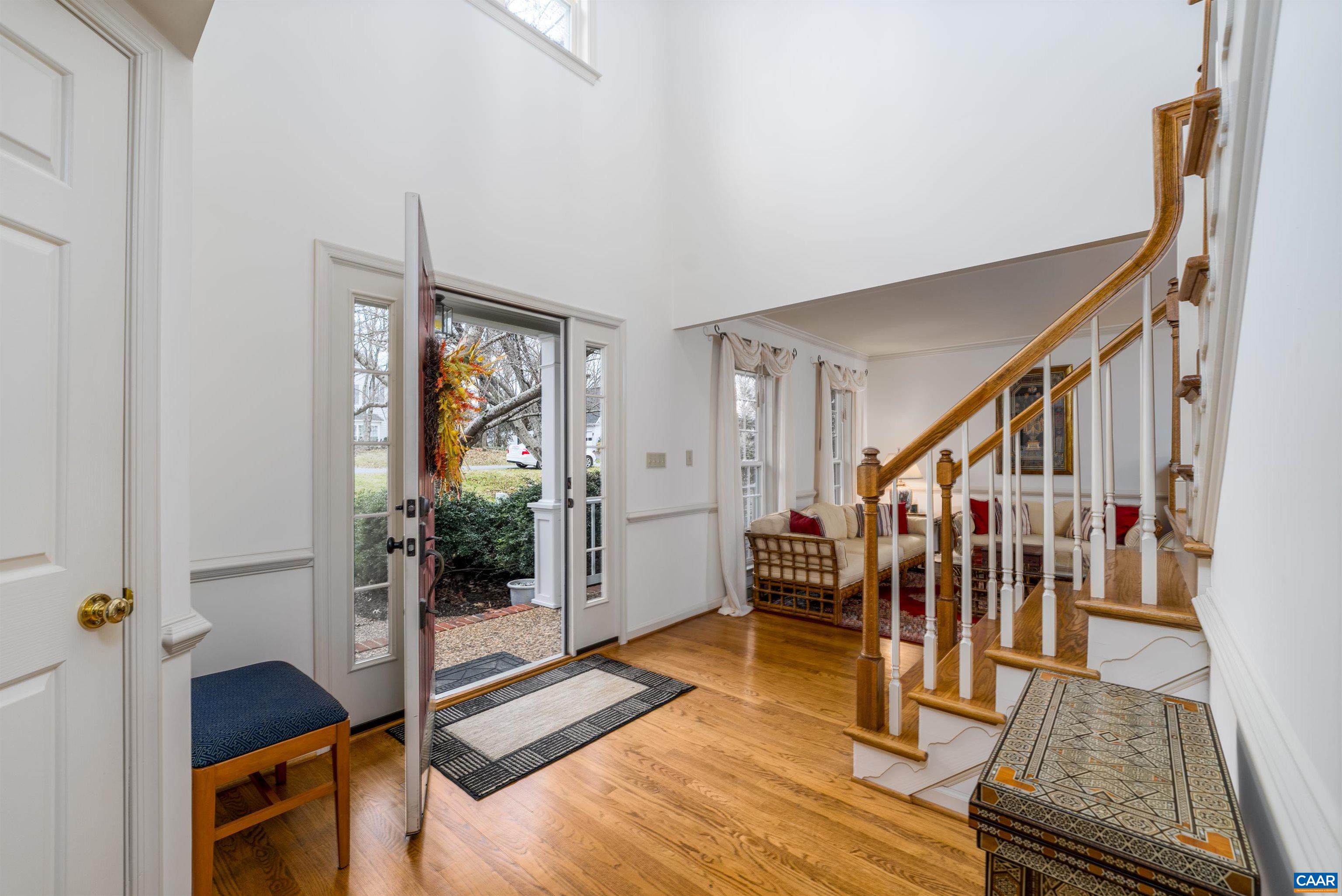1170 FOXCHASE RDG