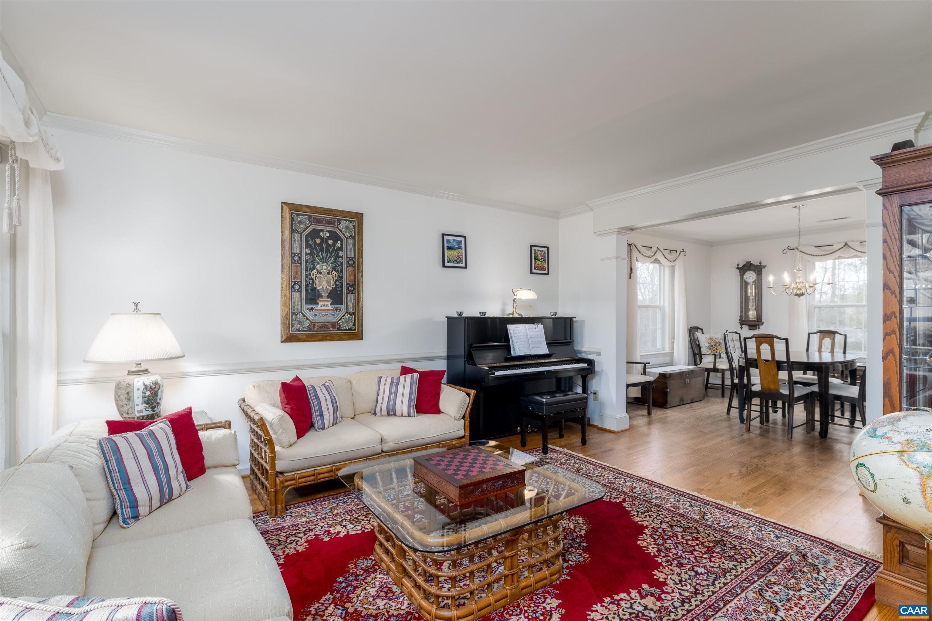 1170 FOXCHASE RDG